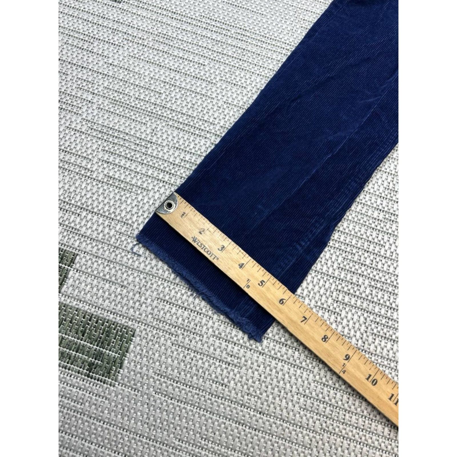 Vineyard Vines Vineyard Vines Corduroy Pants Womens 25 Blue Mid Rise Straight Leg Frayed Hem Corduroy Pants Womens 25 Blue Mid Rise Straight Leg Frayed Hem Size 42" / US 20 - 4 Thumbnail