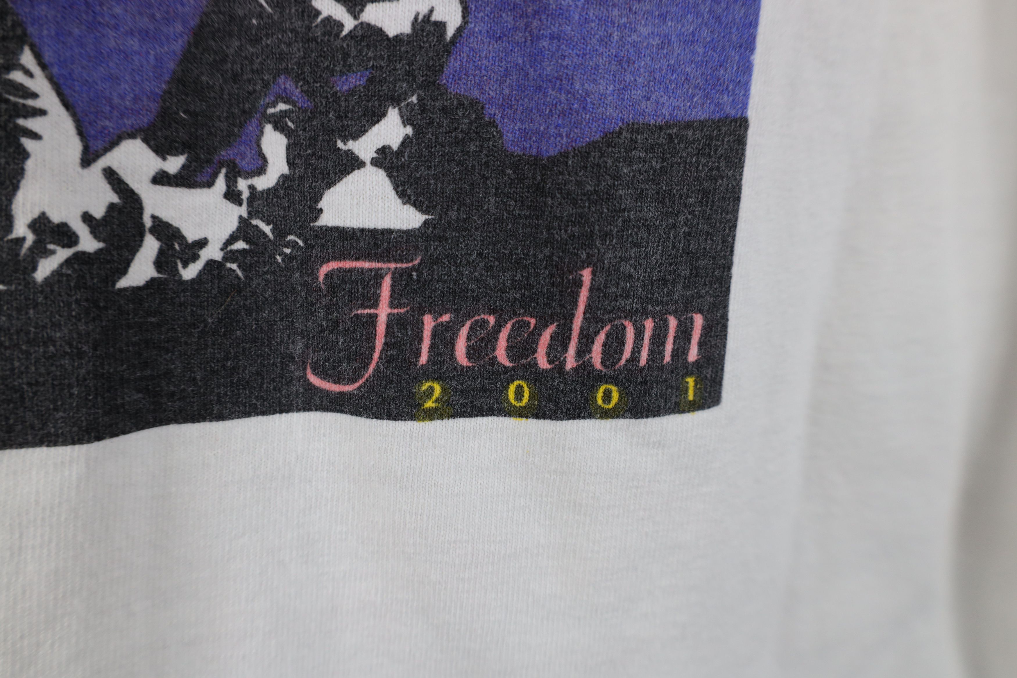 Vintage Vintage Y2K 2001 Freedom Battle of Iwo Jima T-Shirt White Size US M / EU 48-50 / 2 - 5 Thumbnail