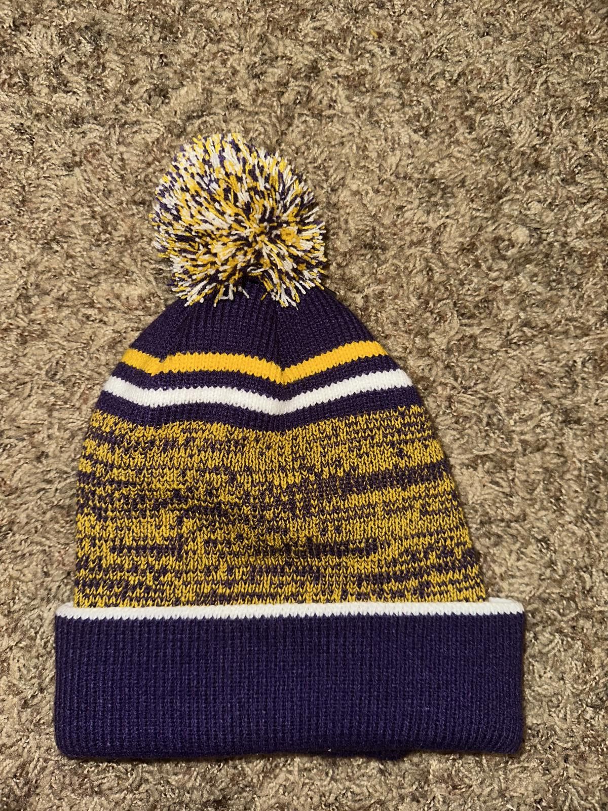 Nike Nike LSU Tigers Purple Sideline Logo Cuffed Knit Hat with Pom Sample Size ONE SIZE - 5 Thumbnail