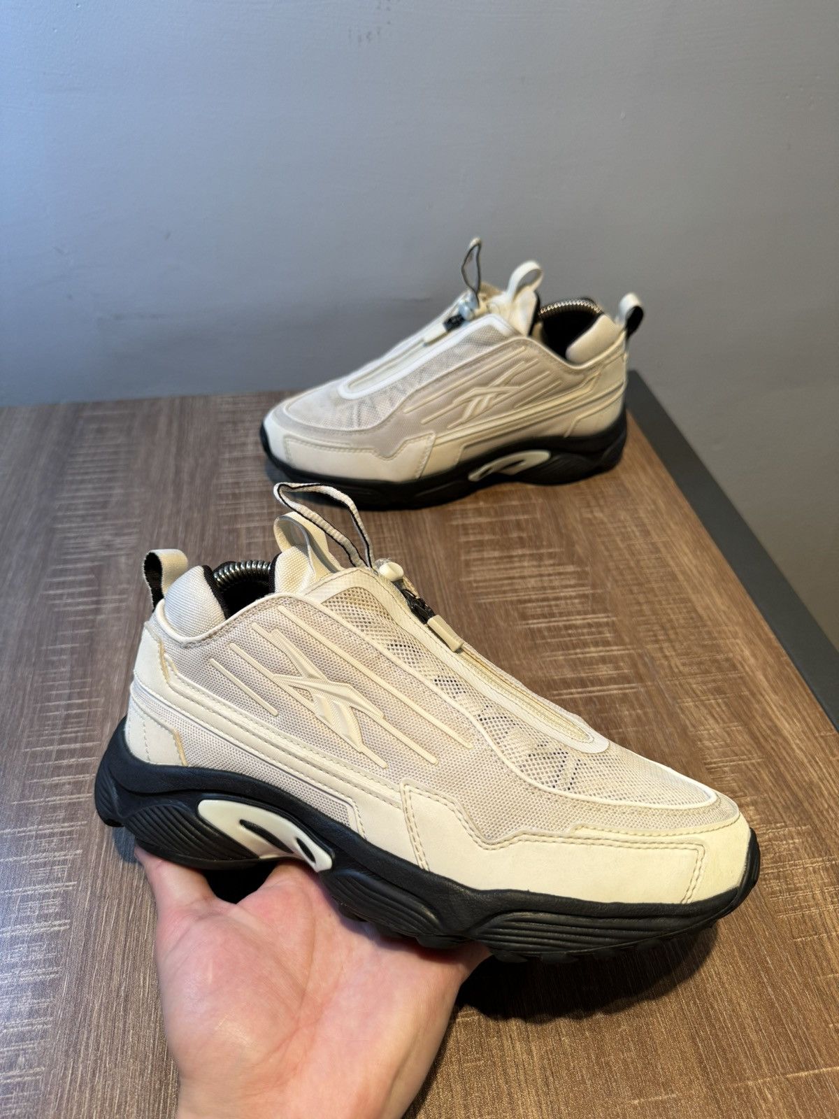 Reebok Reebok Gigi Hadid DMX Series 2200 Zip Shoes Womens 7.5 Chalk Size US 7.5 / IT 37.5 - 1 Thumbnail