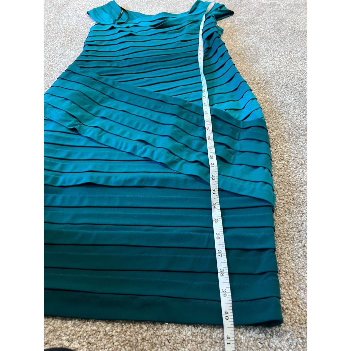 Tadashi Shoji Tadashi Collection dress size L Size L / US 10 / IT 46 - 8 Thumbnail
