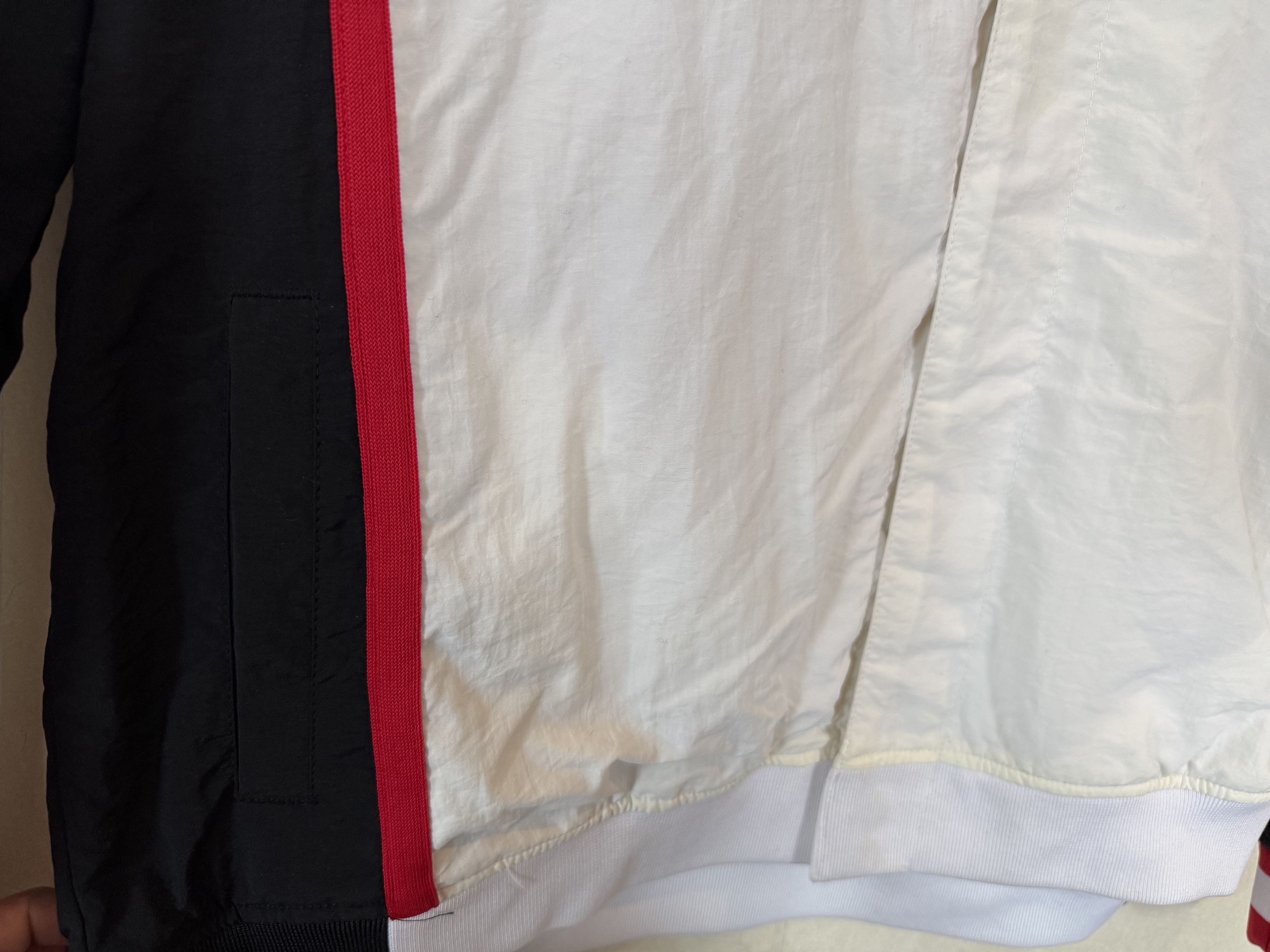 Mitchell & Ness Mitchell & Ness 1992 1993 Chicago Bulls Warm Up Jacket Size US L / EU 52-54 / 3 - 6 Thumbnail