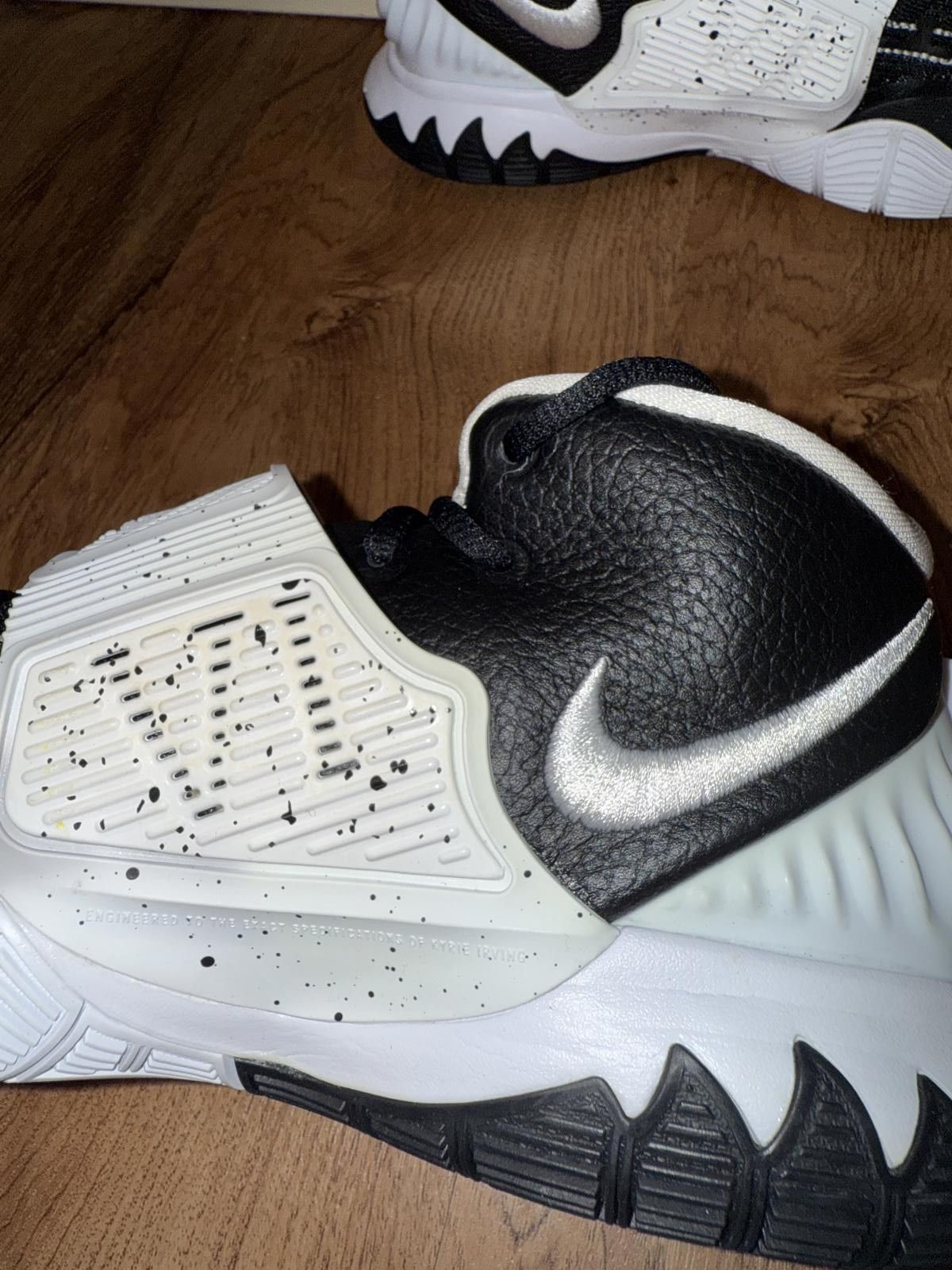Nike Nike Kyrie 6 Team Black Wolf Grey Size US 6.5 / EU 39-40 - 12 Thumbnail