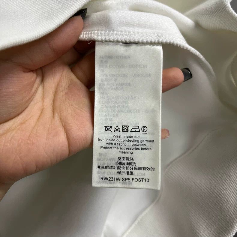 Louis Vuitton Louis Vuitton White logo printed turtleneck pullover long s Size US L / EU 52-54 / 3 - 4 Thumbnail