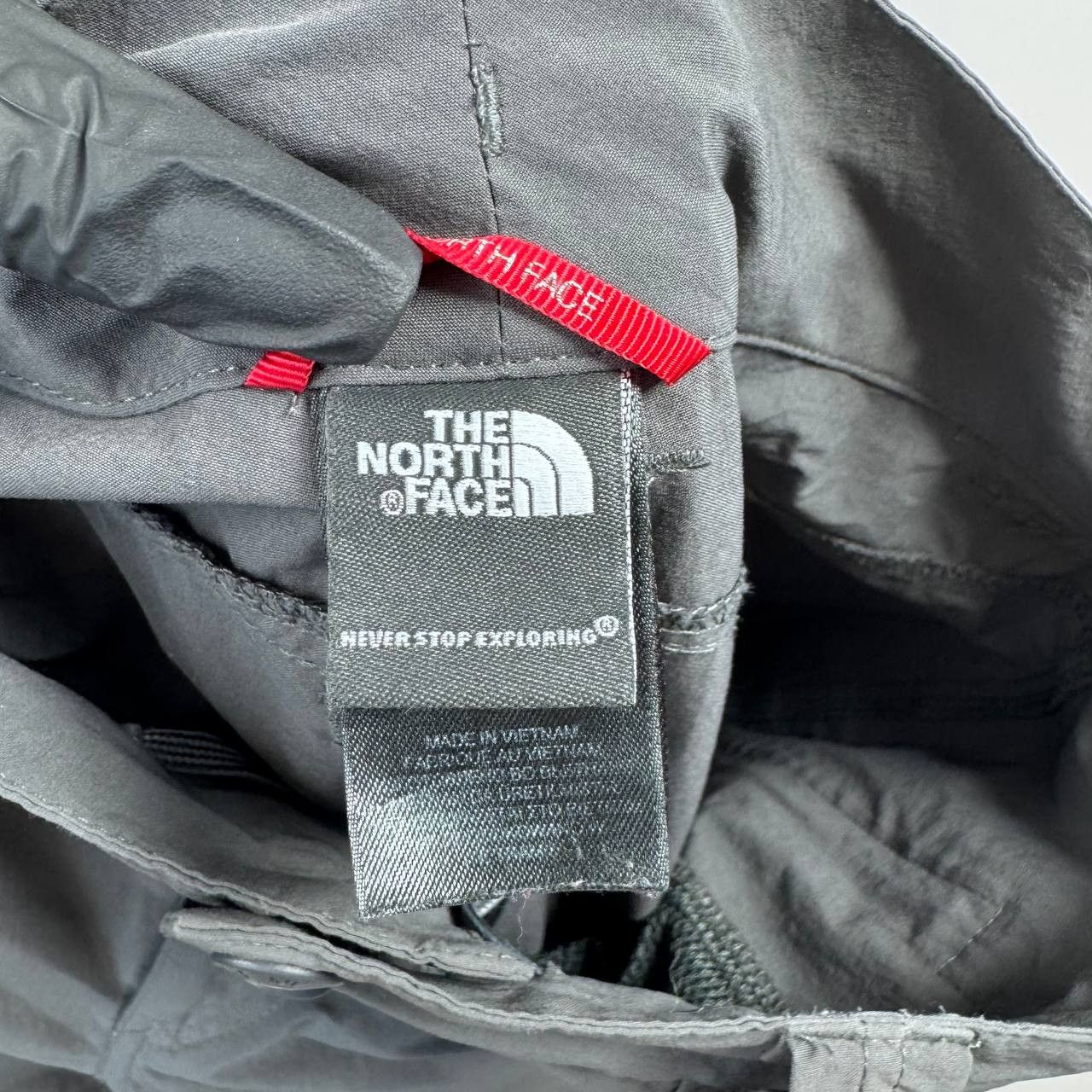 The North Face The North Face Womens Hiking Shorts Black Outdoor Zip S Size 33" - 6 Thumbnail