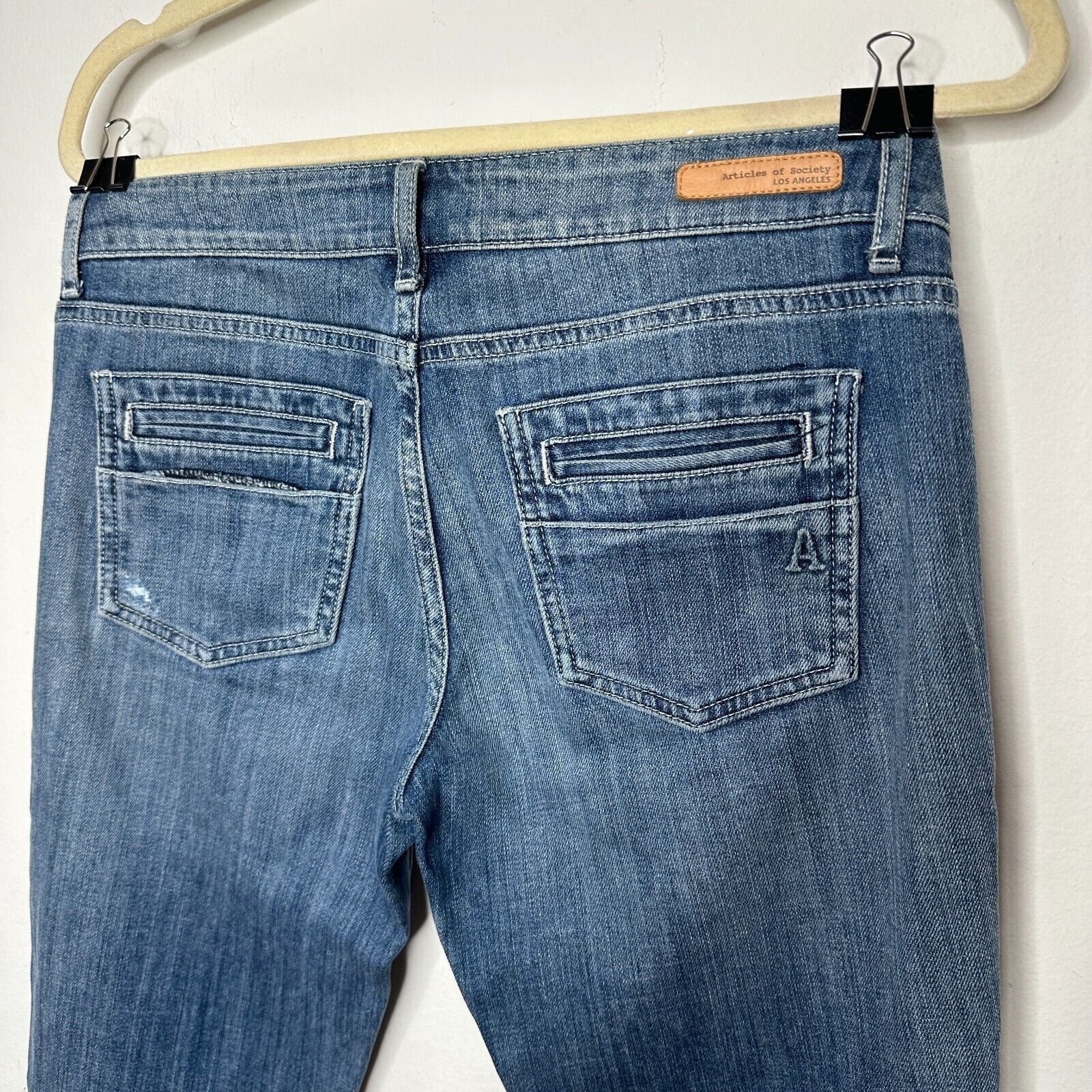 Other Articles of Society Kendra Distressed Jean Two Back Pocket 2 Size 26" / US 2 / IT 38 - 10 Thumbnail
