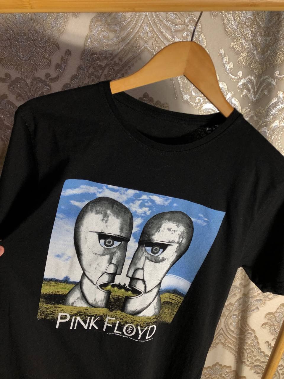 Band Tees VINTAGE PINK FLOYD WORLD TOUR ROCK T-SHIRT RETRO METAL 90s Size US M / EU 48-50 / 2 - 2 Thumbnail