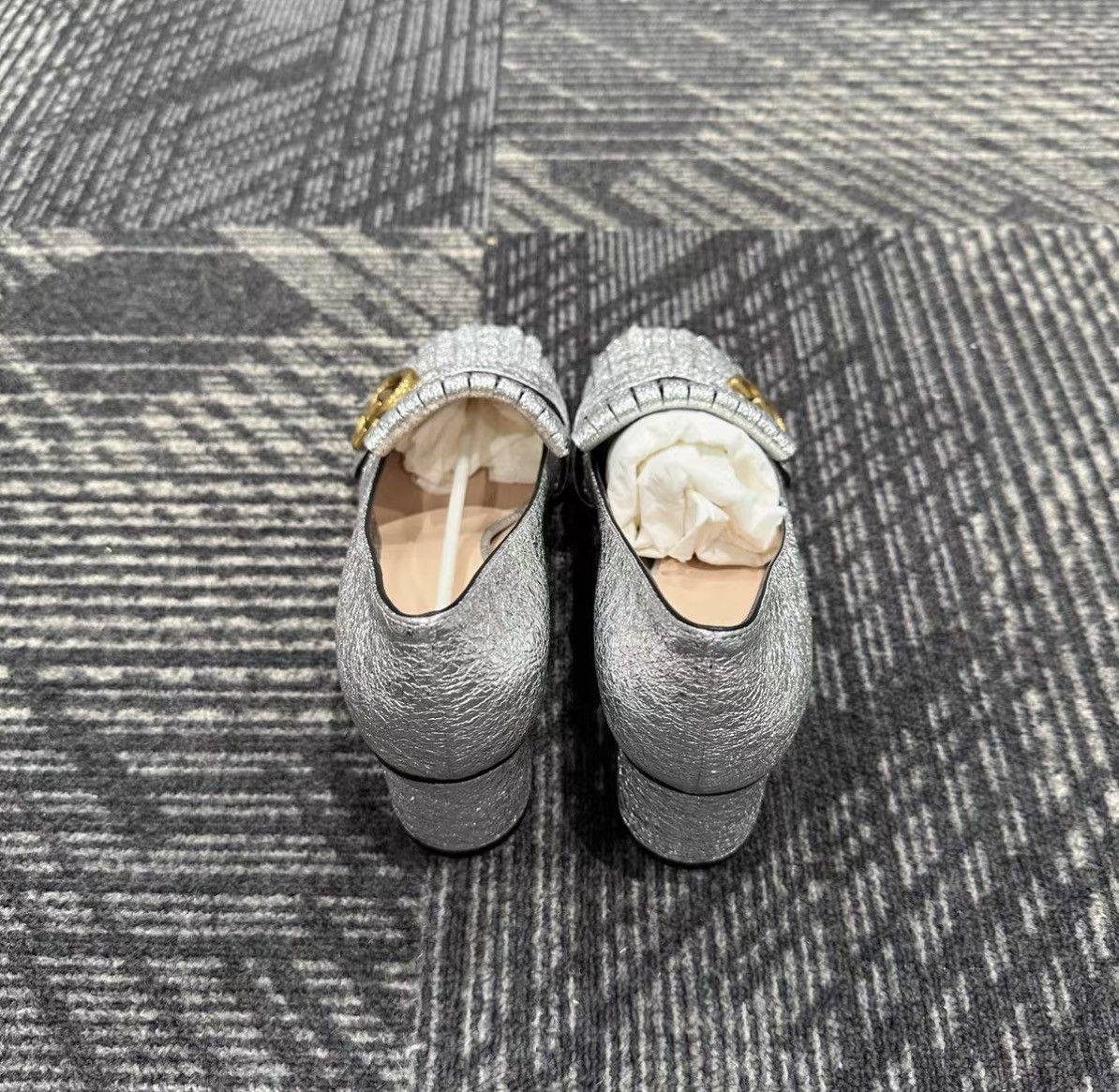 Gucci Gucci Silver Fringe High Heels J42 Size US 5.5 / IT 35.5 - 3 Thumbnail