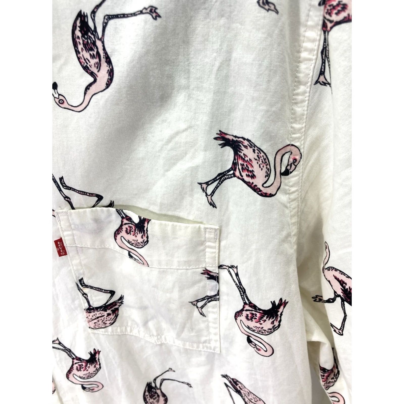 Levi's Levi's Camp Shirt Men L Ivory AOP Flamingos Short Sleeve Button Cotton Slim Fit Shirt Size US L / EU 52-54 / 3 - 4 Thumbnail
