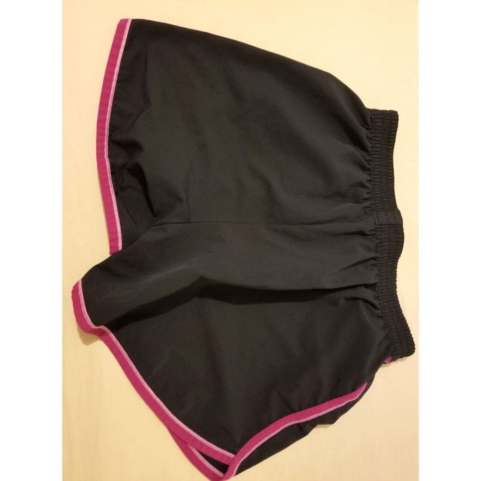 Under Armour Under Armour Shorts Womens M Medium Black Athletic Gym Workout Size 32" / US 10 / IT 46 - 2 Thumbnail