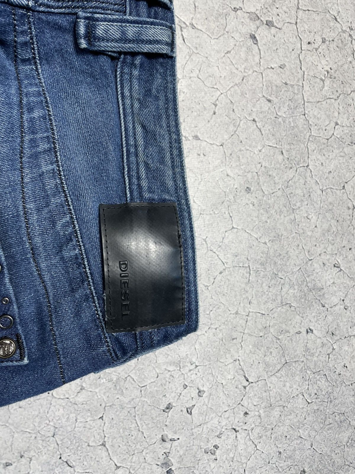 Diesel Diesel Big Logo Jeans Denim Rare Luxury Y2K Hype Size 33x34 Size US 33 - 14 Thumbnail