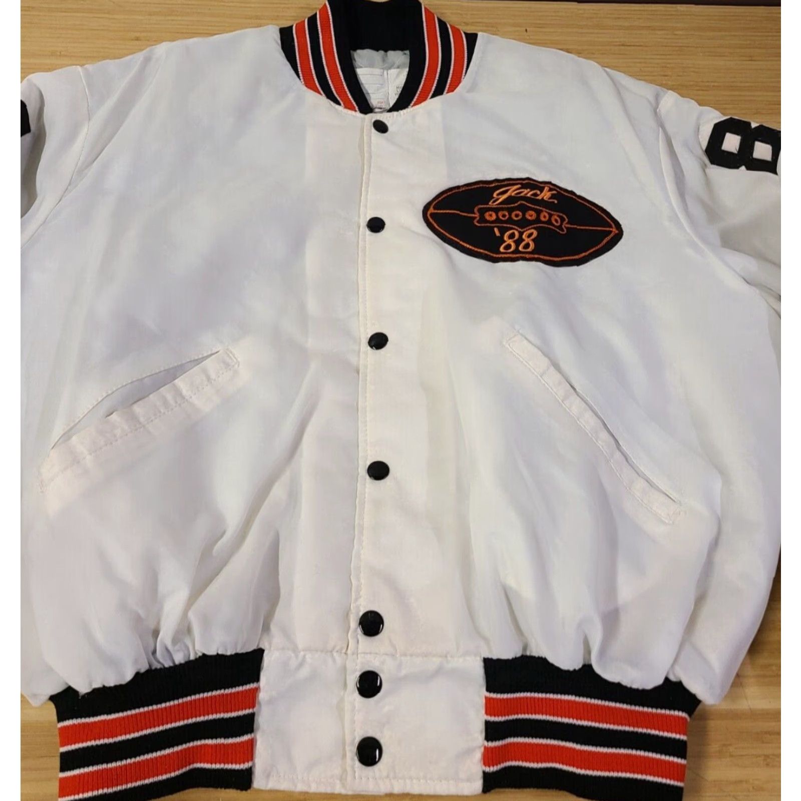 Vintage VINTAGE DeLong Pennsbury Falcons Bomber Jacket Men's XL White Nylon Lined Polyester 80s 90s Pockets Regular Coat/Jacket Mens Size US XL / EU 56 / 4 - 4 Thumbnail