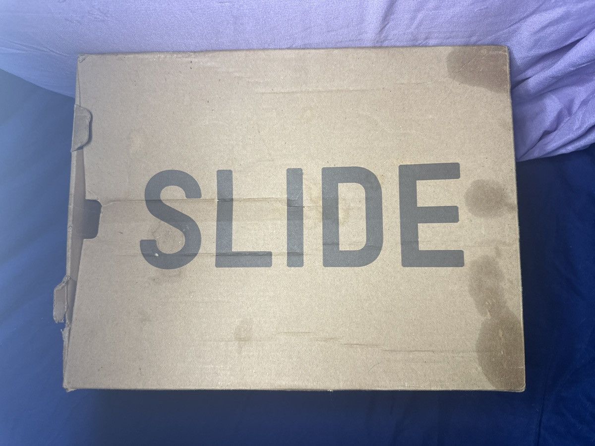 Yeezy Yeezy slides Size US 9 / EU 42 - 3 Thumbnail