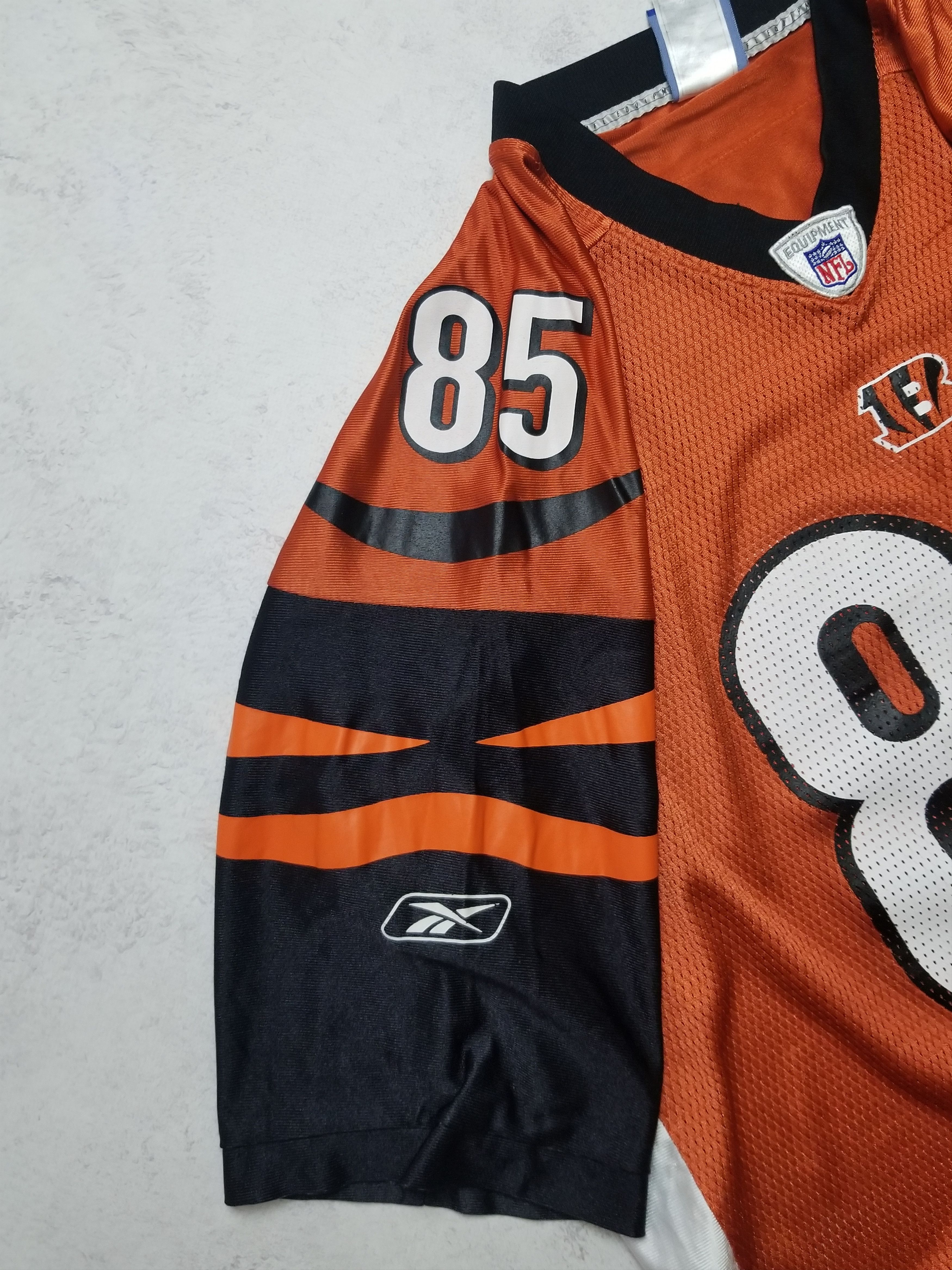 Reebok VTG Reebok Cincinnati Bengals Ochocinco #85 NFL Jersey Size US XL / EU 56 / 4 - 6 Thumbnail