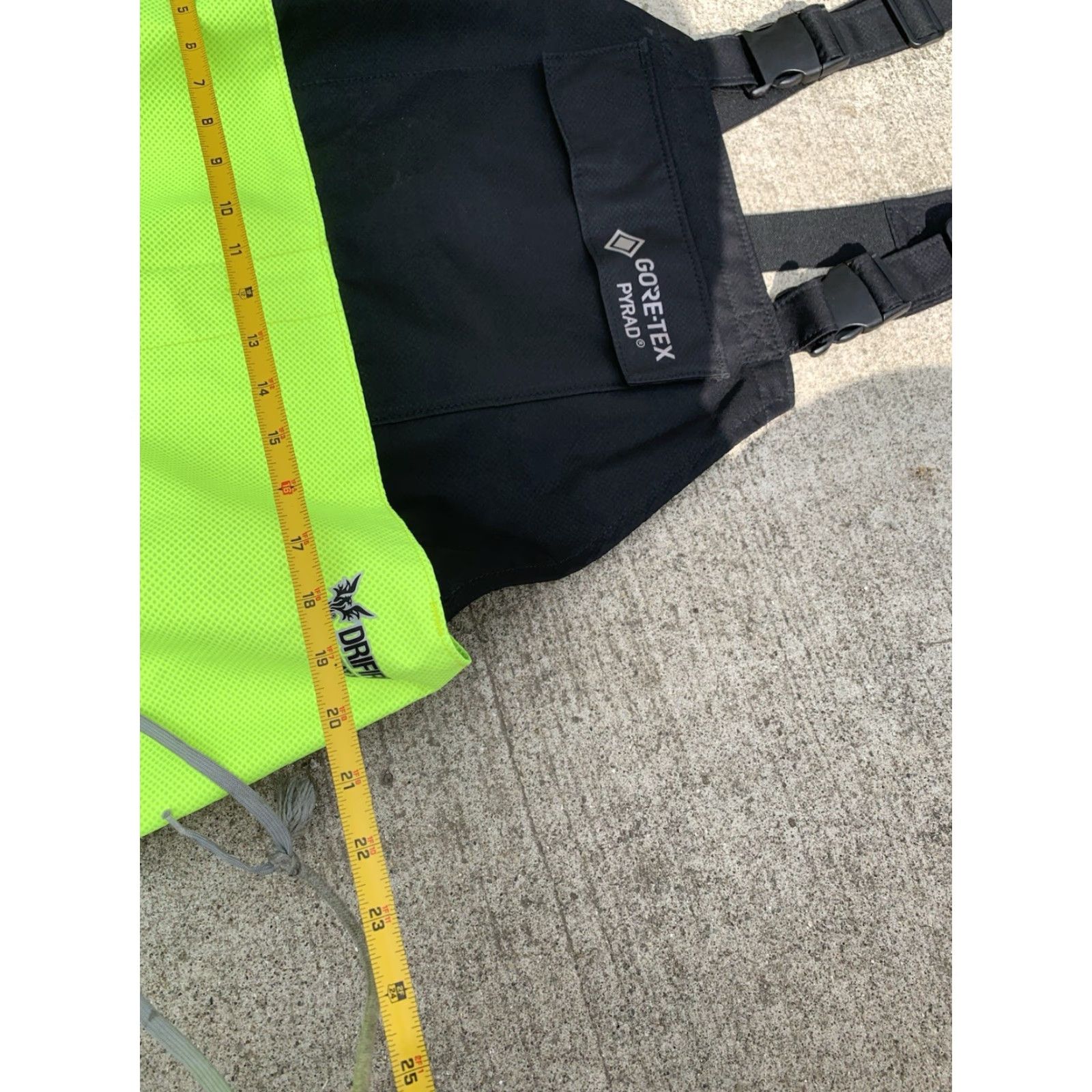 Rains Drifire Overalls Mens Large FR Hydrolite 2.0 Rain Bibs Reflective Goretex Black Workwear GTX Size US 33 - 3 Thumbnail
