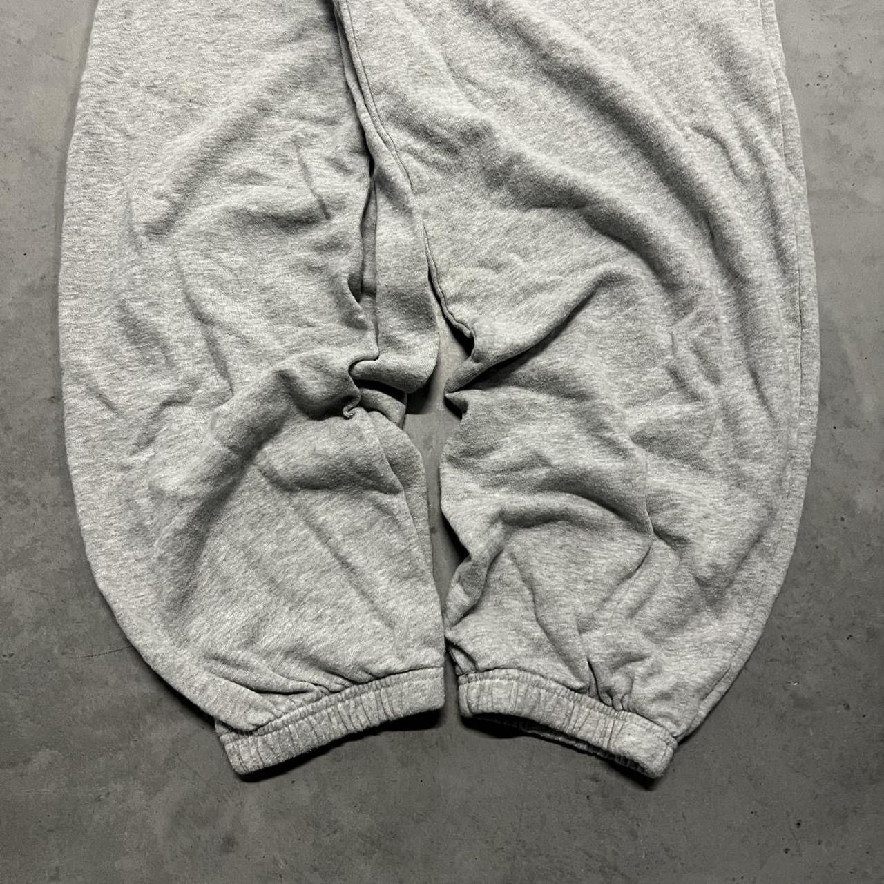 Aeropostale Crazy Vintage Y2K Baggy Fit Grey Skater style Sweatpants! Size US 30 / EU 46 - 4 Thumbnail