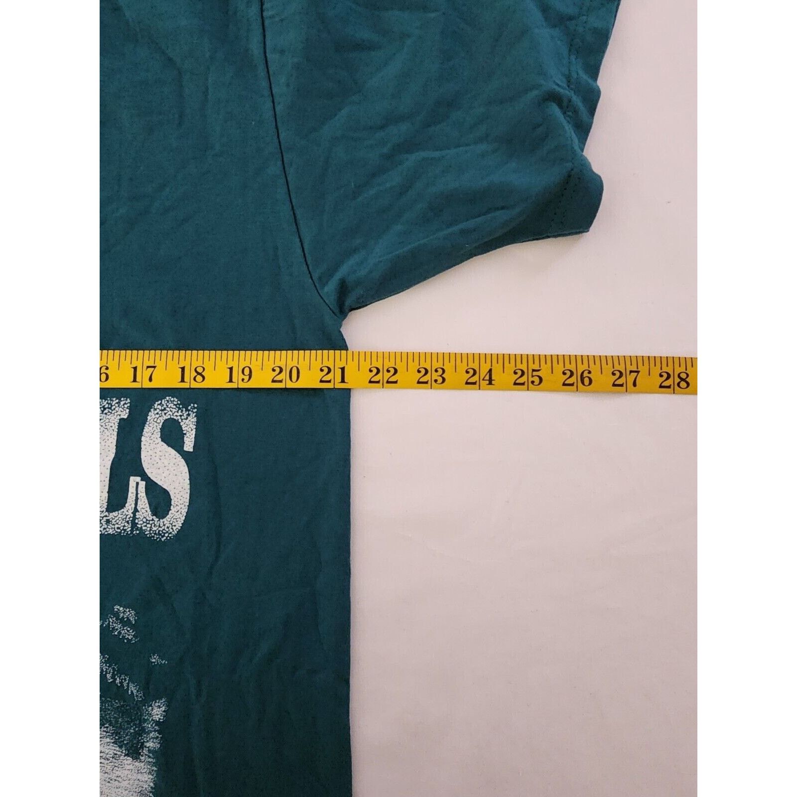 Jerzees Vintage Wolf Shirt Green Jerzees Black Hills T-Shirt Tee 90s Size US L / EU 52-54 / 3 - 8 Thumbnail