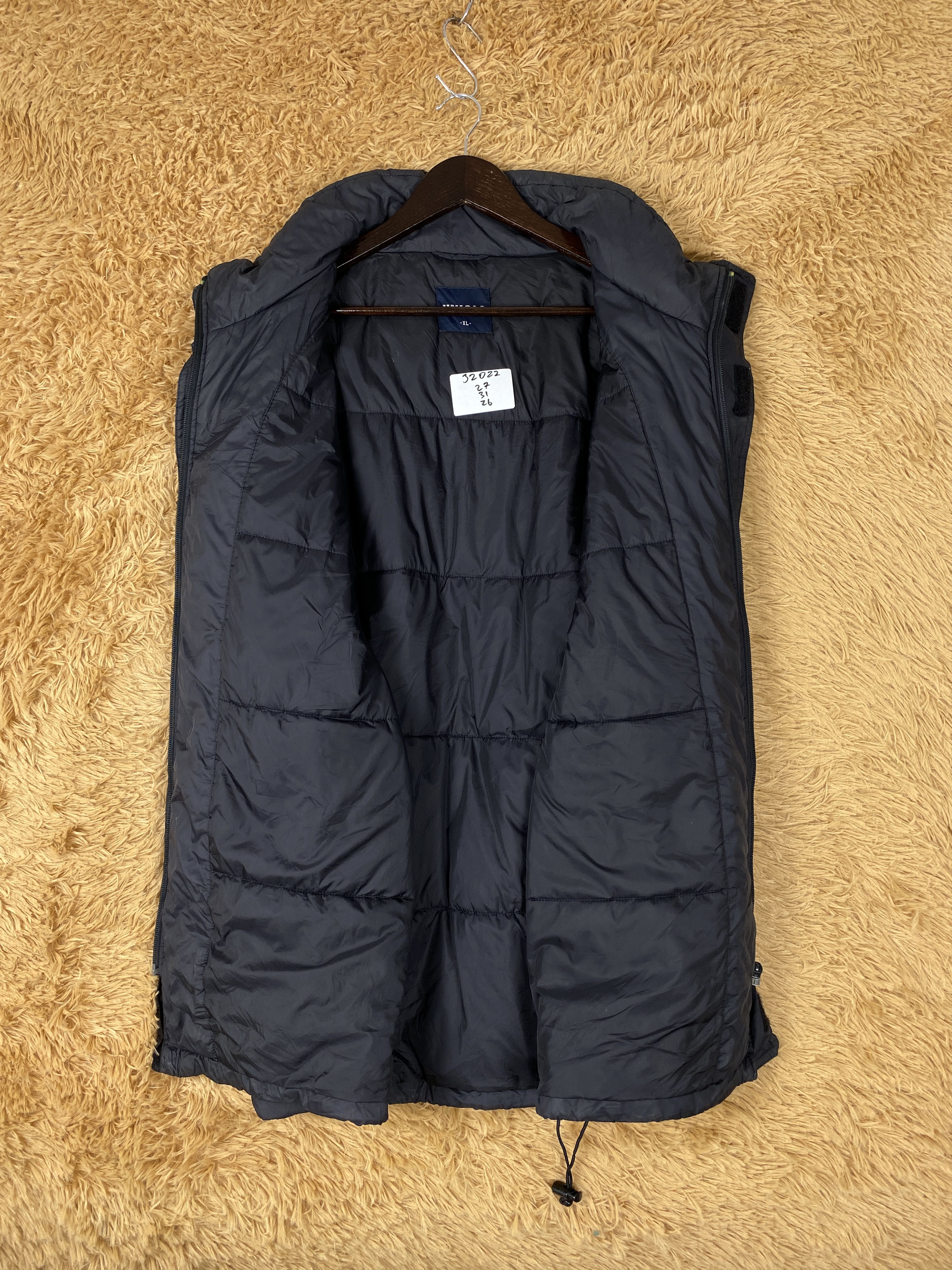 Uniqlo Vintage Uniqlo Puffer Jacket J2022 Size US L / EU 52-54 / 3 - 6 Thumbnail