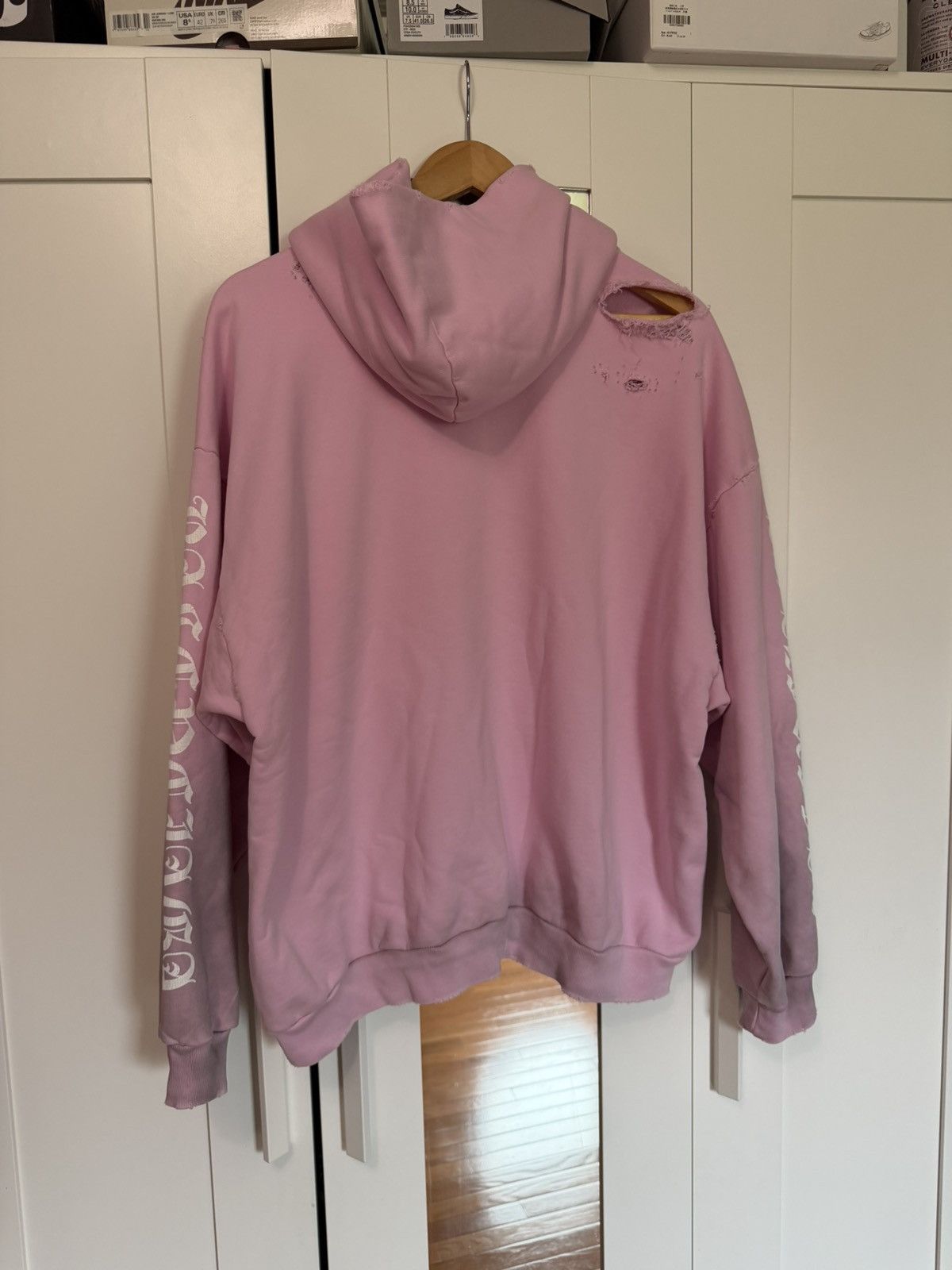 Balenciaga Balenciaga Pink Gothic Old English Logo Distressed Hoodie Size US S / EU 44-46 / 1 - 6 Thumbnail