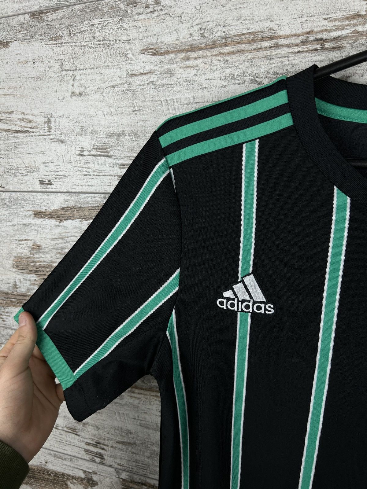 Adidas × Vintage Mens Vintage Adidas FC Celtic T-shirt soccer jersey tee y2k Size US S / EU 44-46 / 1 - 3 Thumbnail