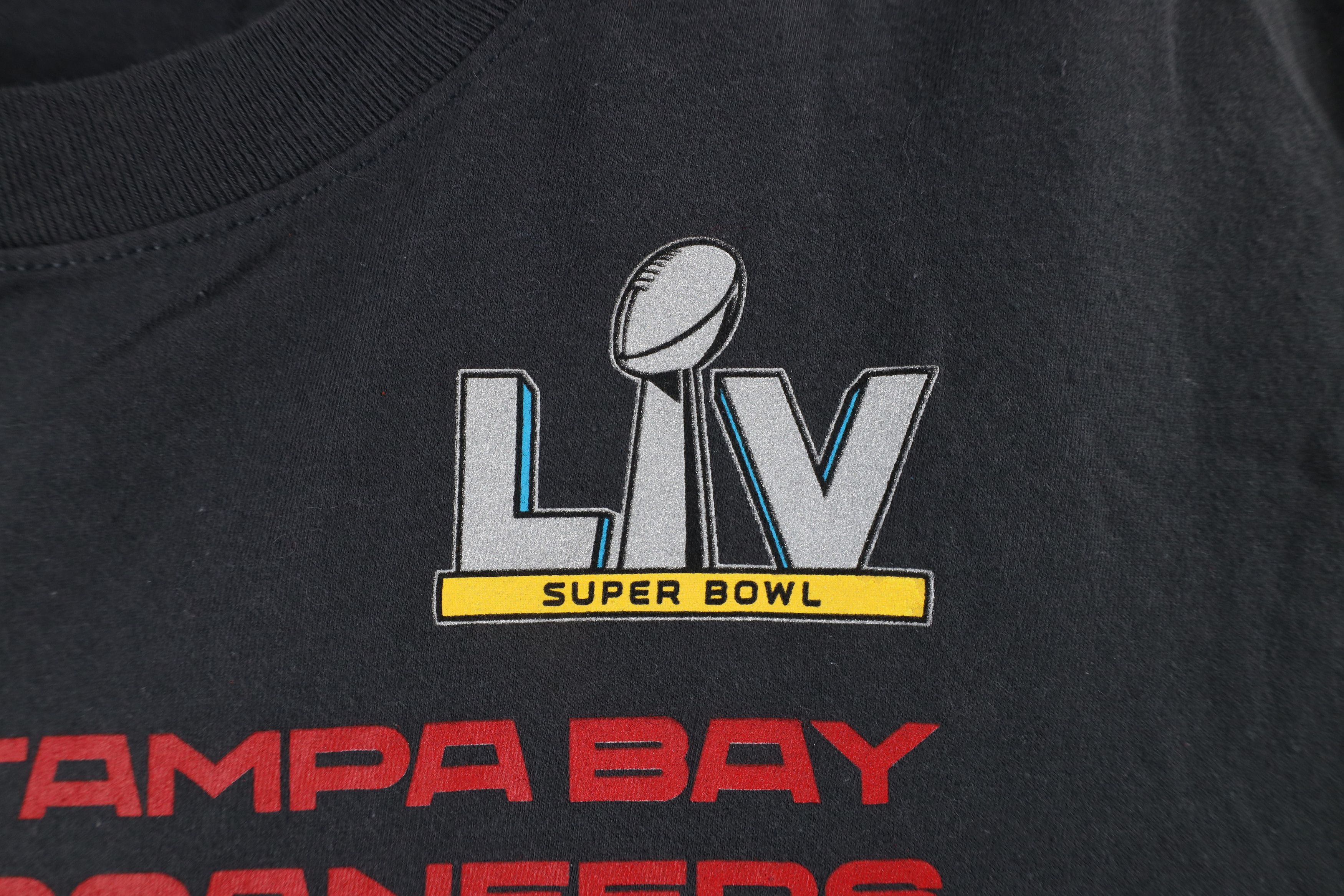Nike × Vintage Nike Bowl LIV Champions Tampa Bay Buccaneers T-Shirt Gray Size US XXL / EU 58 / 5 - 6 Thumbnail