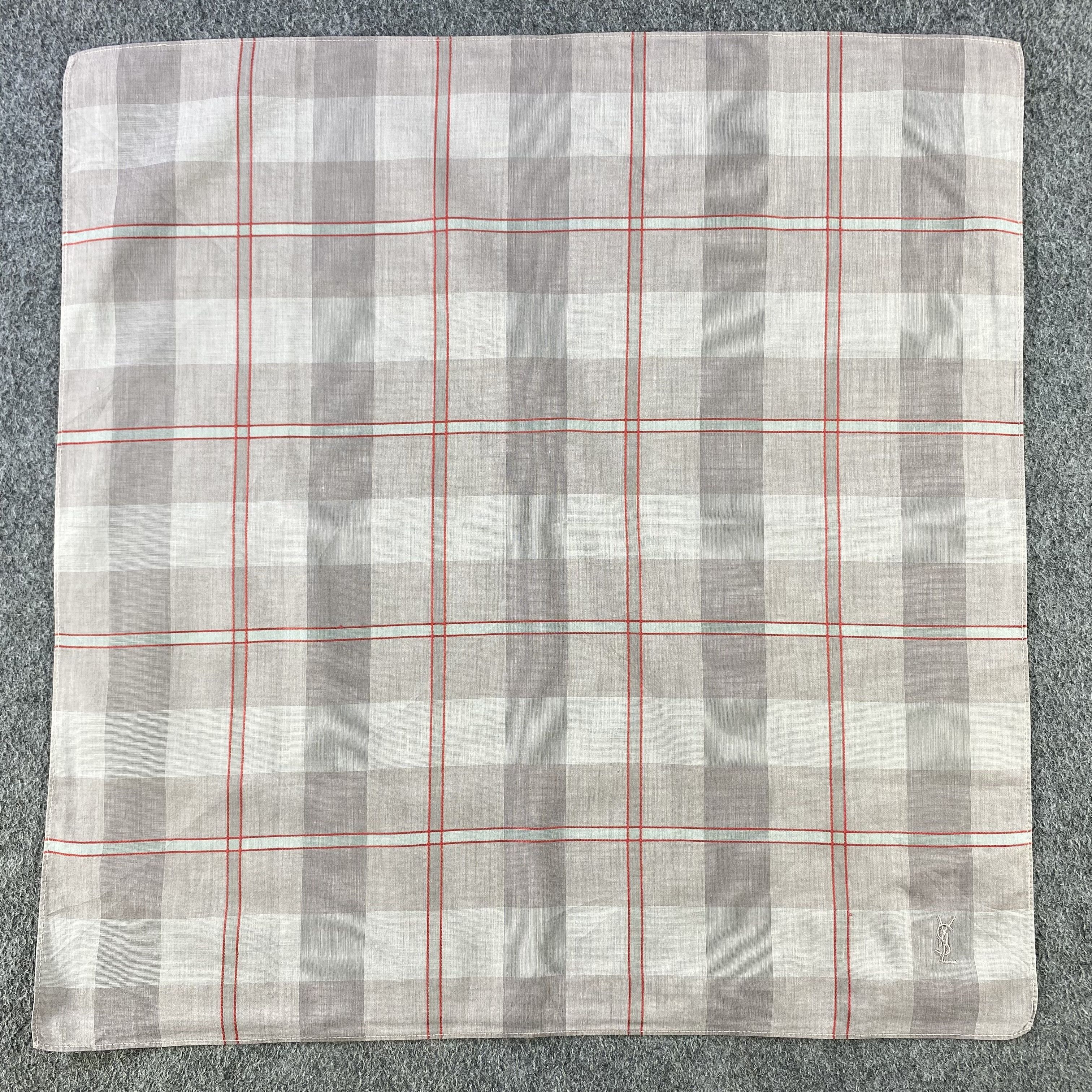 Vintage Yves Saint Lauren Handkerchief/Neckerchief/Bandana HC550 Size ONE SIZE - 1 Thumbnail