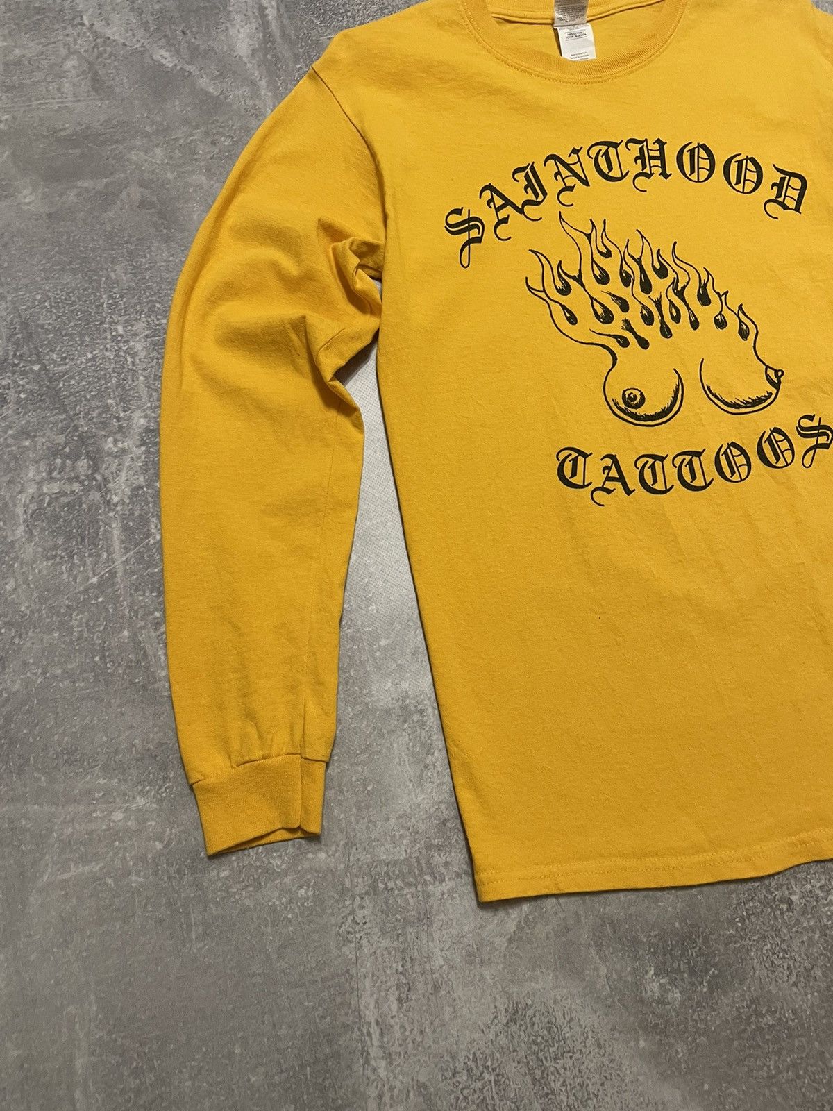 Rap Tees Vintage Hot Tits Girl Saindhood Long Sleeve Size US S / EU 44-46 / 1 - 4 Thumbnail