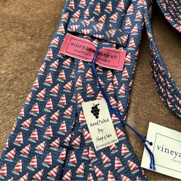 Vineyard Vines Vineyard Vines Silk American Flag Catboat Sailboat Patriotic Size ONE SIZE - 4 Thumbnail