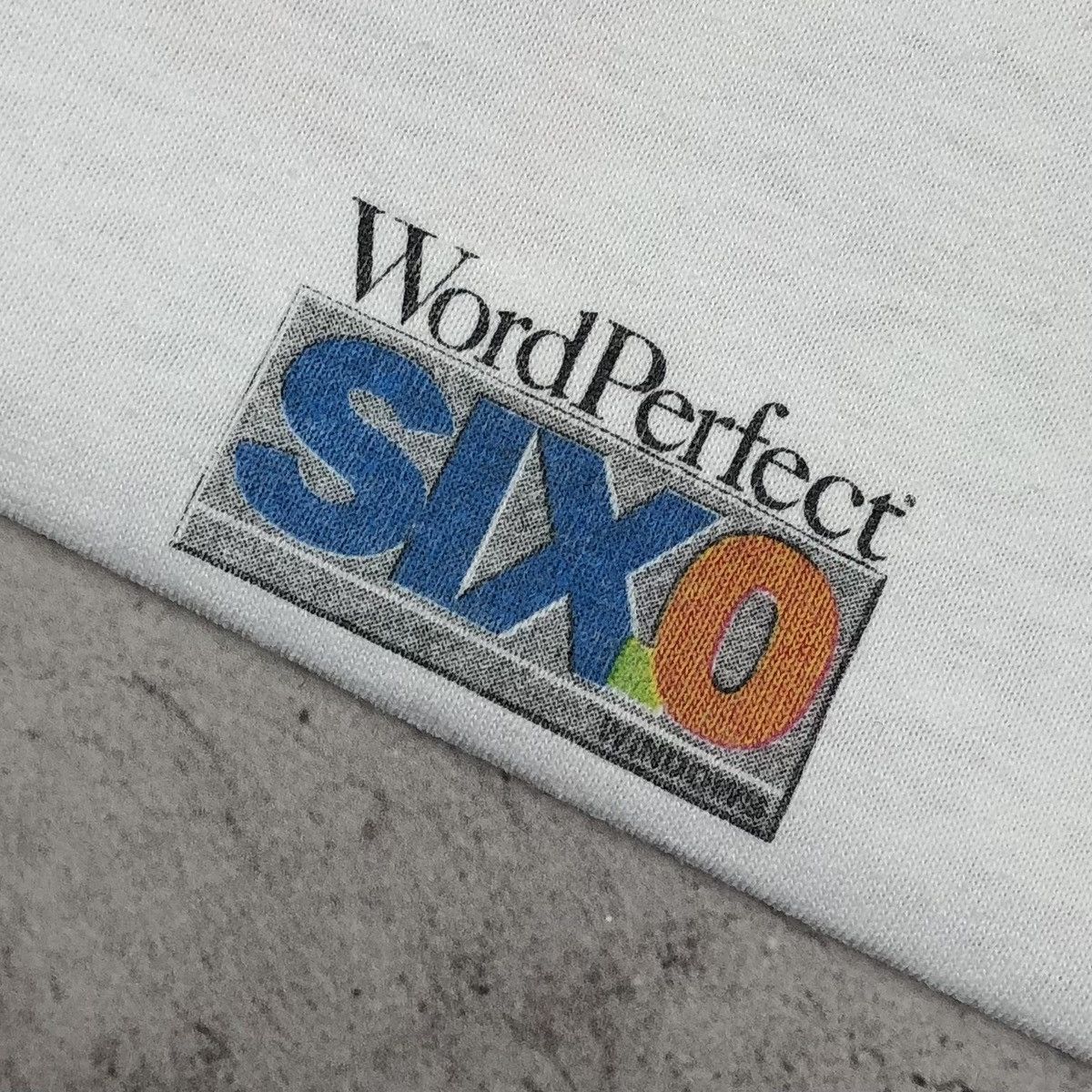Microsoft Windows SIX.O Word Perfect Microsoft Tee Size US XL / EU 56 / 4 - 7 Thumbnail