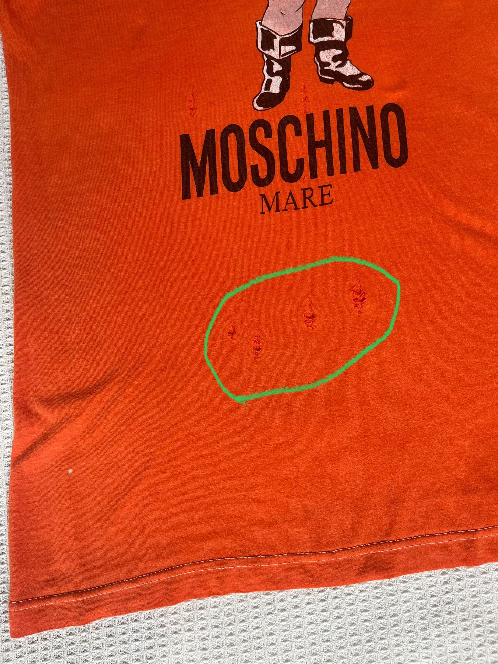 Moschino Trashed🔥MOCHINO MARE🔥Santa Claus Tshirt Size US M / EU 48-50 / 2 - 14 Thumbnail