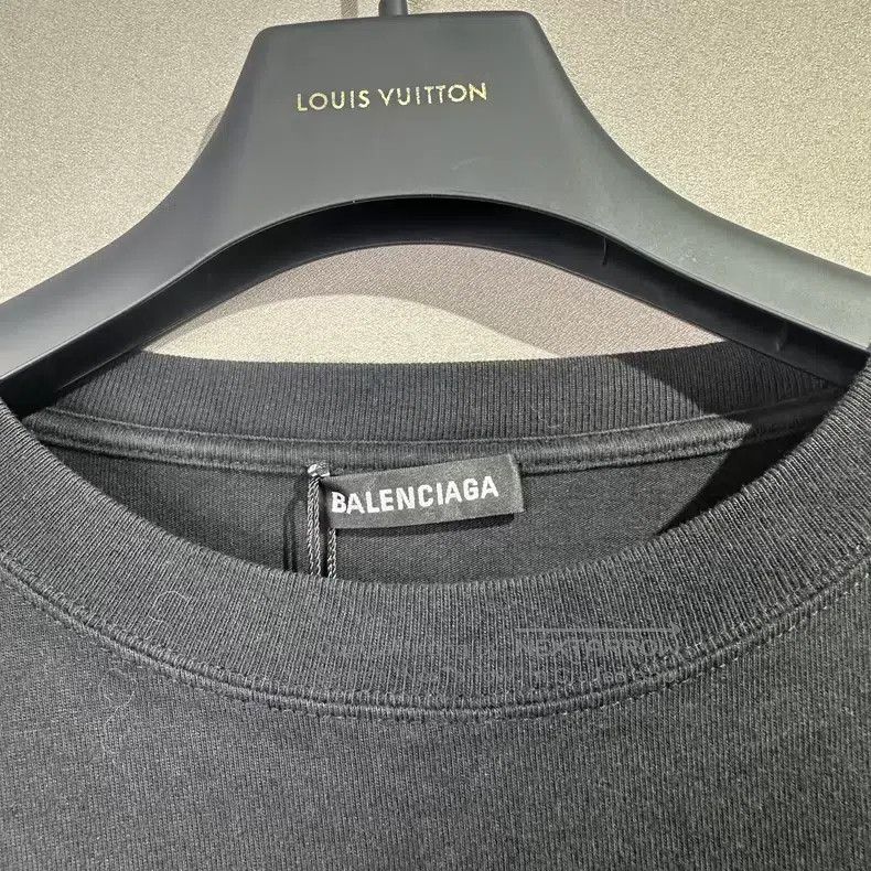 Balenciaga Balenciaga Shoulder Label Pure Black Long Sleeve Size US M / EU 48-50 / 2 - 4 Thumbnail