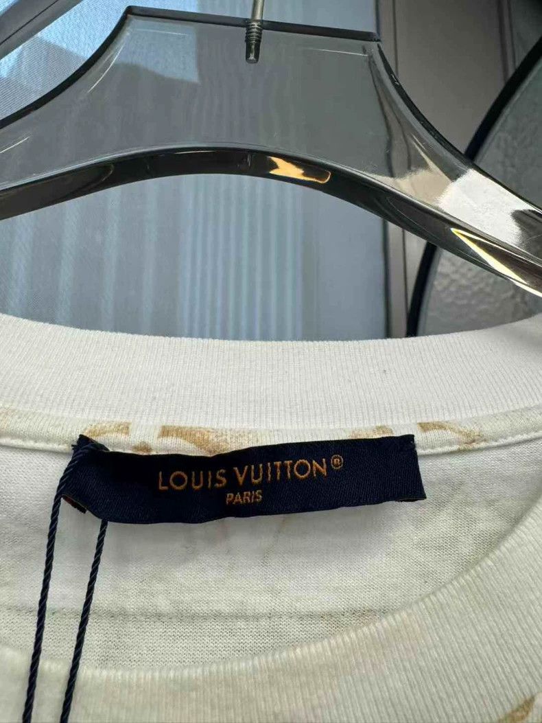 Louis Vuitton Louis Vuitton Beige old flower full logo short sleeve Size US XL / EU 56 / 4 - 3 Thumbnail