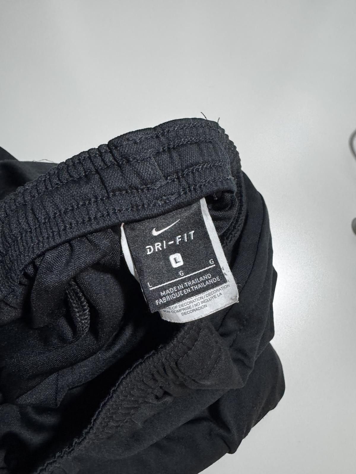 Nike Nike Dri-FIT Black Jogging Trousers Size US 34 / EU 50 - 3 Thumbnail