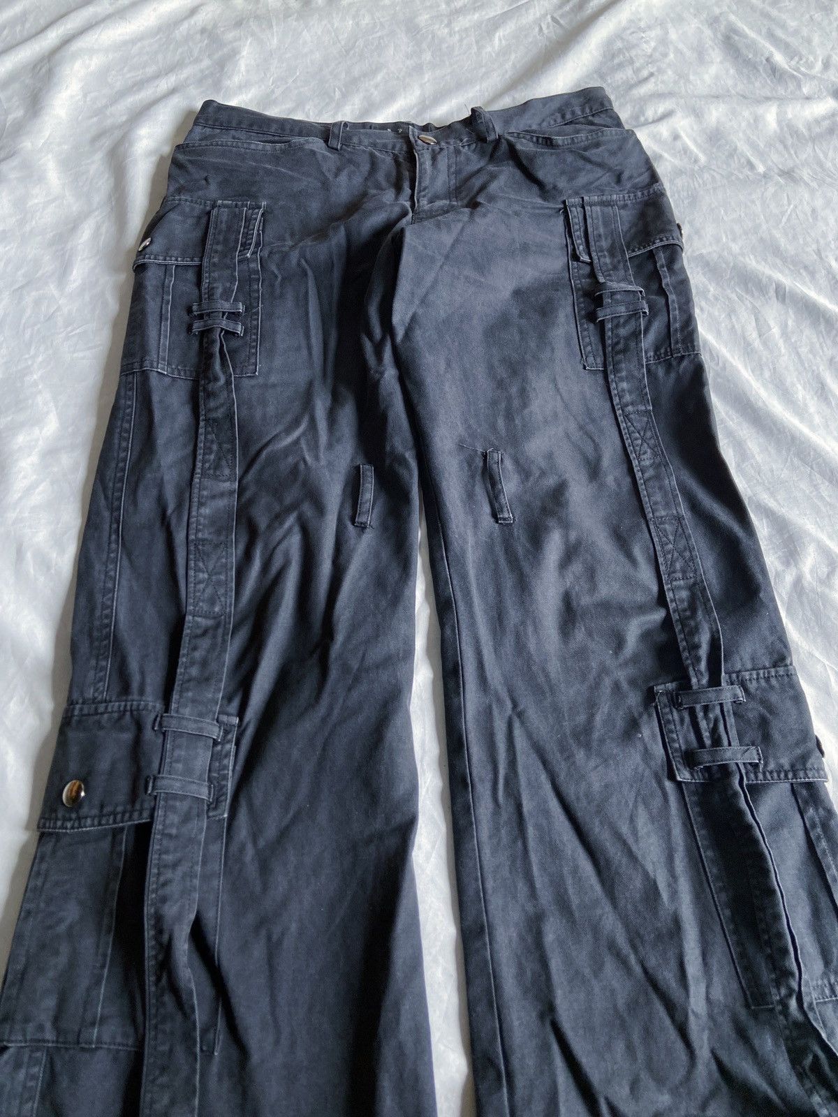 Japanese Brand B.P.N BONDAGE MULTI POCKET FLARED CARGO PANTS Size US 31 - 5 Thumbnail