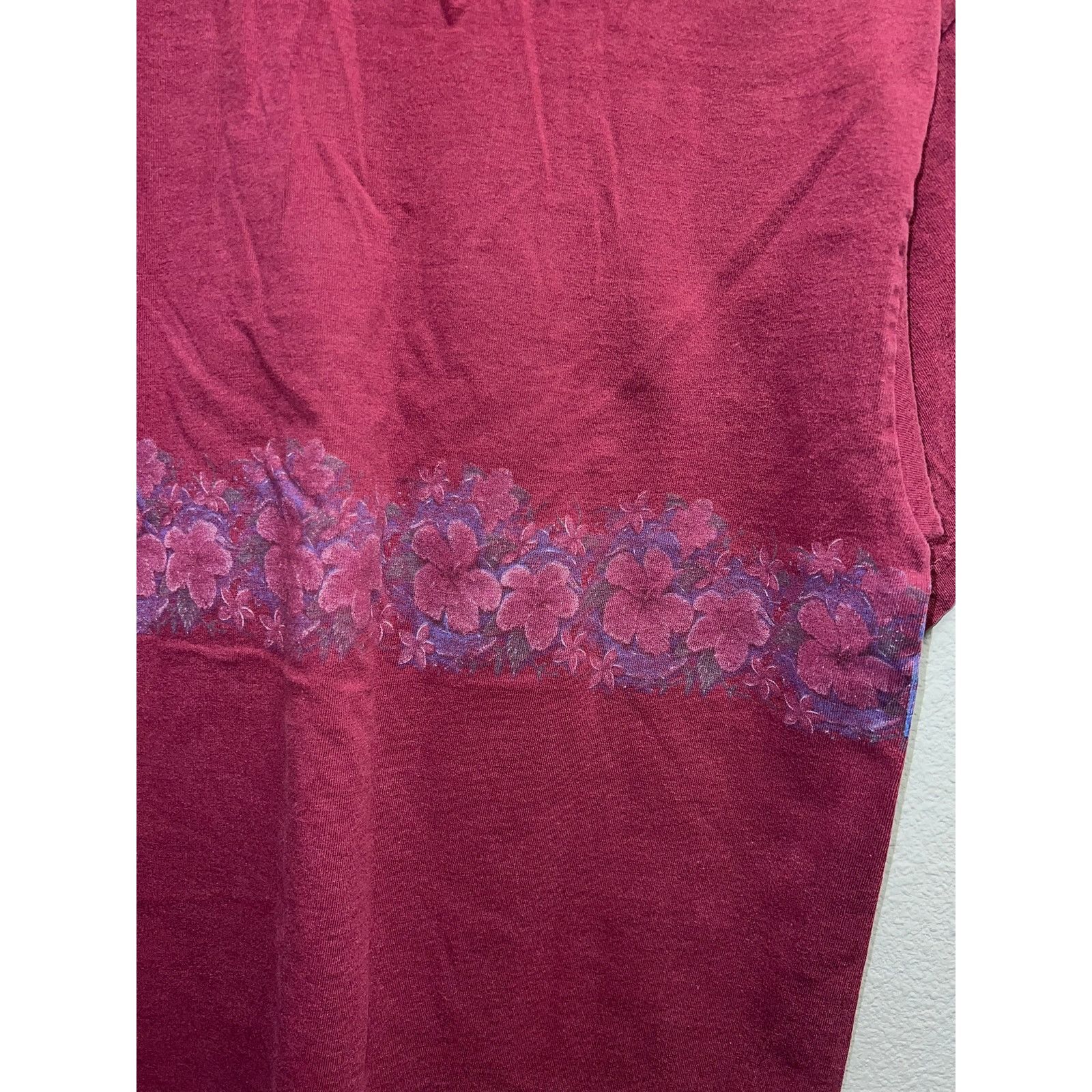 Gildan Vintage Maui Hawaii Shirt Wrap Around Floral Red Tee VTG 90s Size US M / EU 48-50 / 2 - 7 Thumbnail