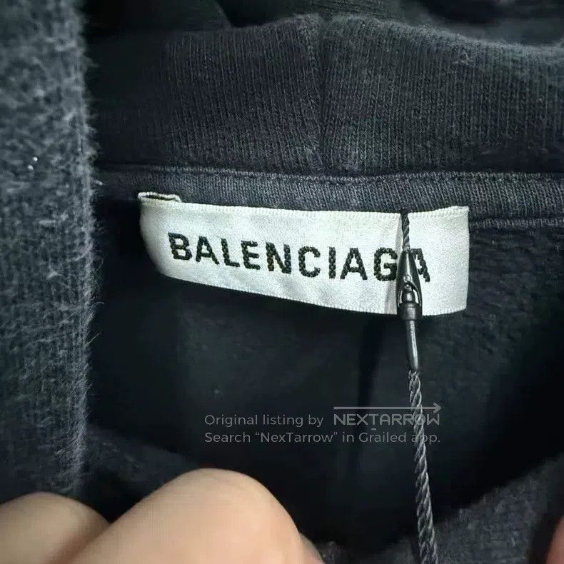 Balenciaga Balenciaga Back Logo Hoodie Size US S / EU 44-46 / 1 - 3 Thumbnail