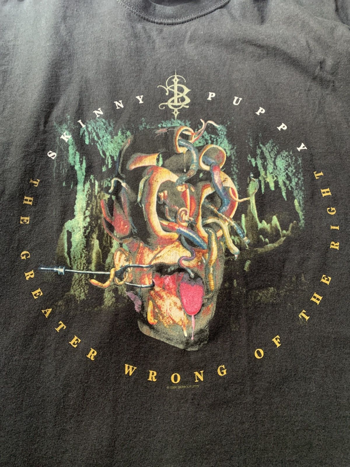 Band Tees Thrashed faded y2k skinny puppy band tee Size US M / EU 48-50 / 2 - 2 Thumbnail