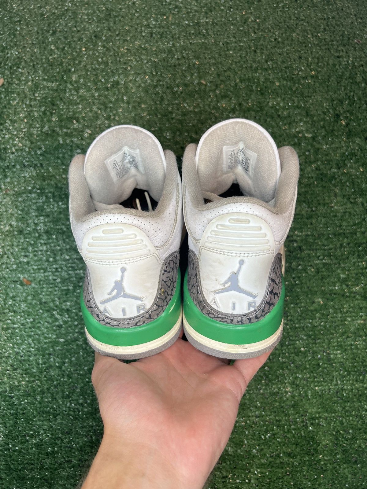 Jordan Brand Air Jordan 3 Retro 'Lucky Green' Women’s Size 8.5 CK9246-136 Size US 8.5 / IT 38.5 - 5 Thumbnail