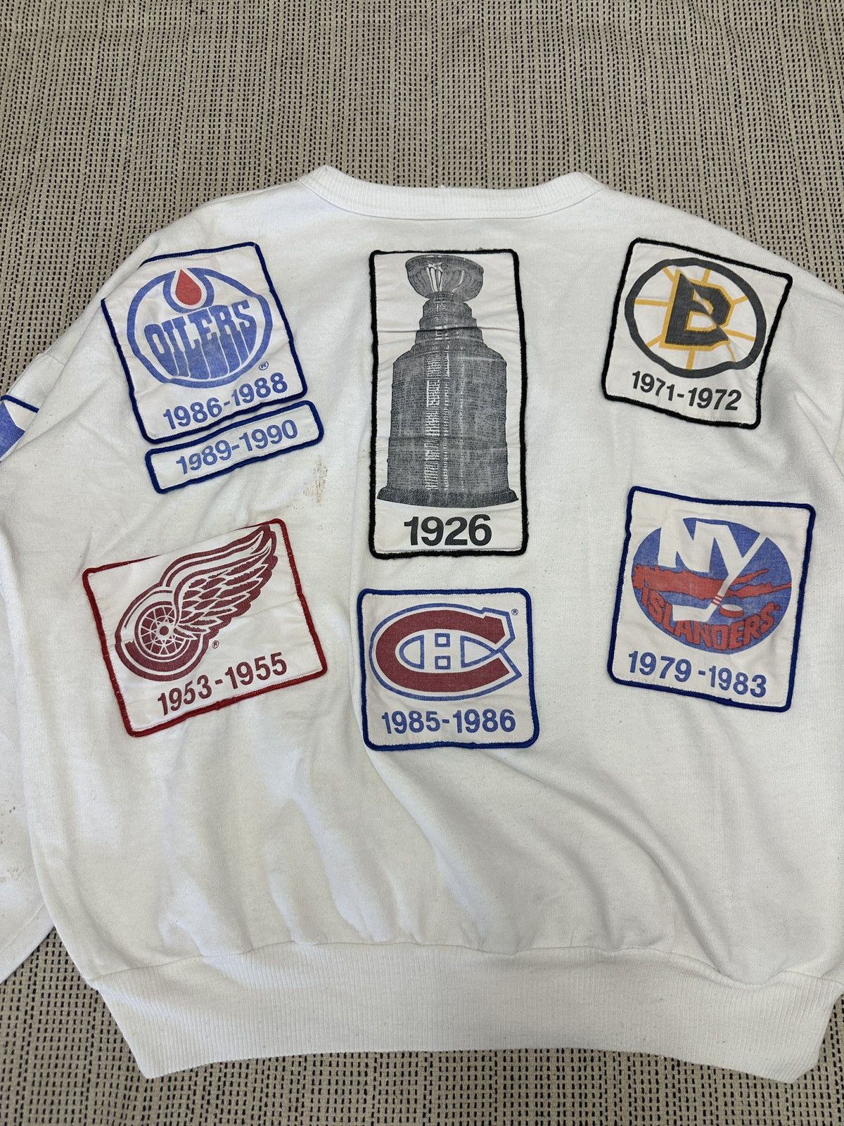 NHL 🔥🔥🔥90’s Montreal Canadiens Championship Patches Sweatshirt Size US L / EU 52-54 / 3 - 7 Thumbnail