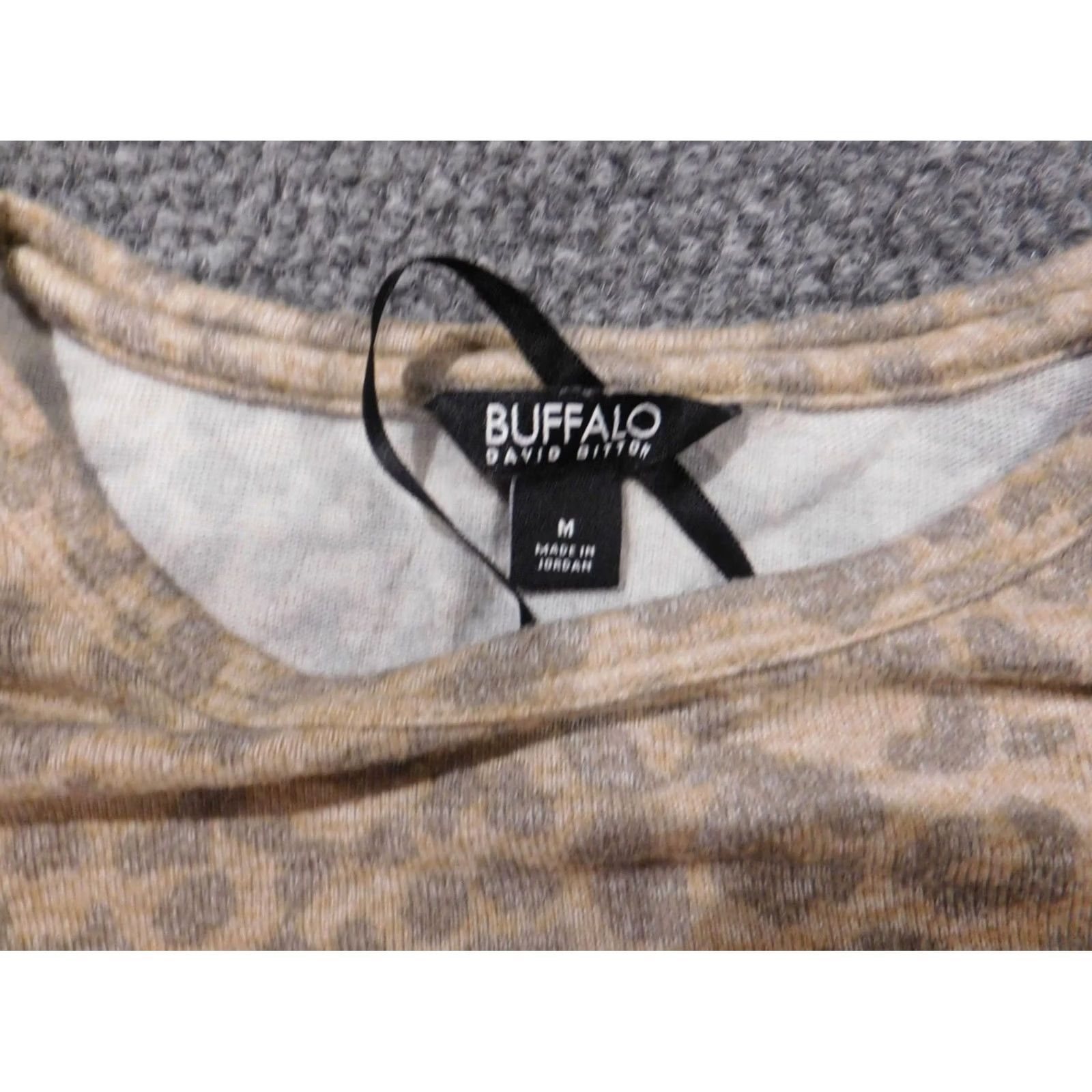 Buffalo David Bitton Buffalo by David Bitton Blouse Womens Medium Beige Pullover Stretch Animal Print Crew Neck Long Sleeve Ruffle Casual Everyday Regular Girls Womens Size M / US 6-8 / IT 42-44 - 4 Thumbnail