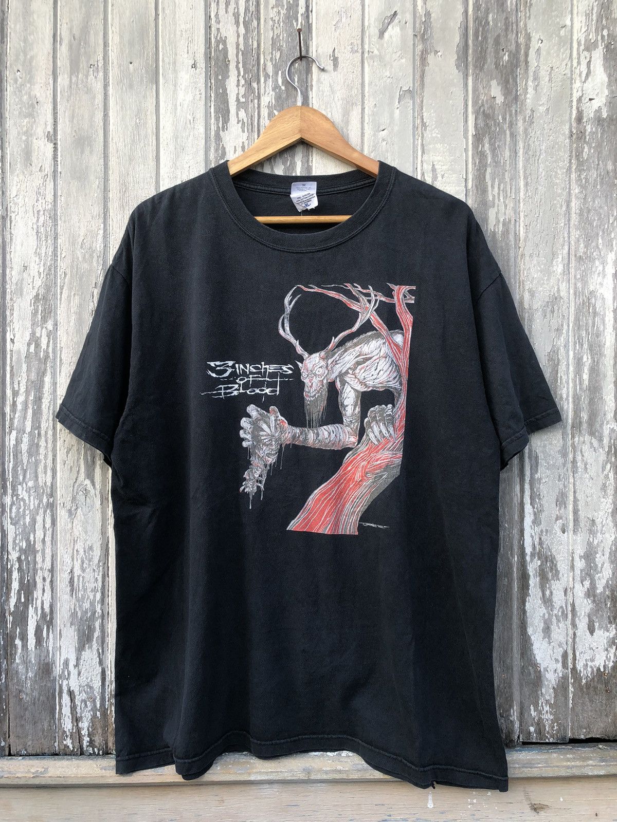 Band Tees × Metallica × Vintage Vintage Y2K 3 Inches Of Blood “Fire Up The Blades” Tee Size US XL / EU 56 / 4 - 1 Thumbnail