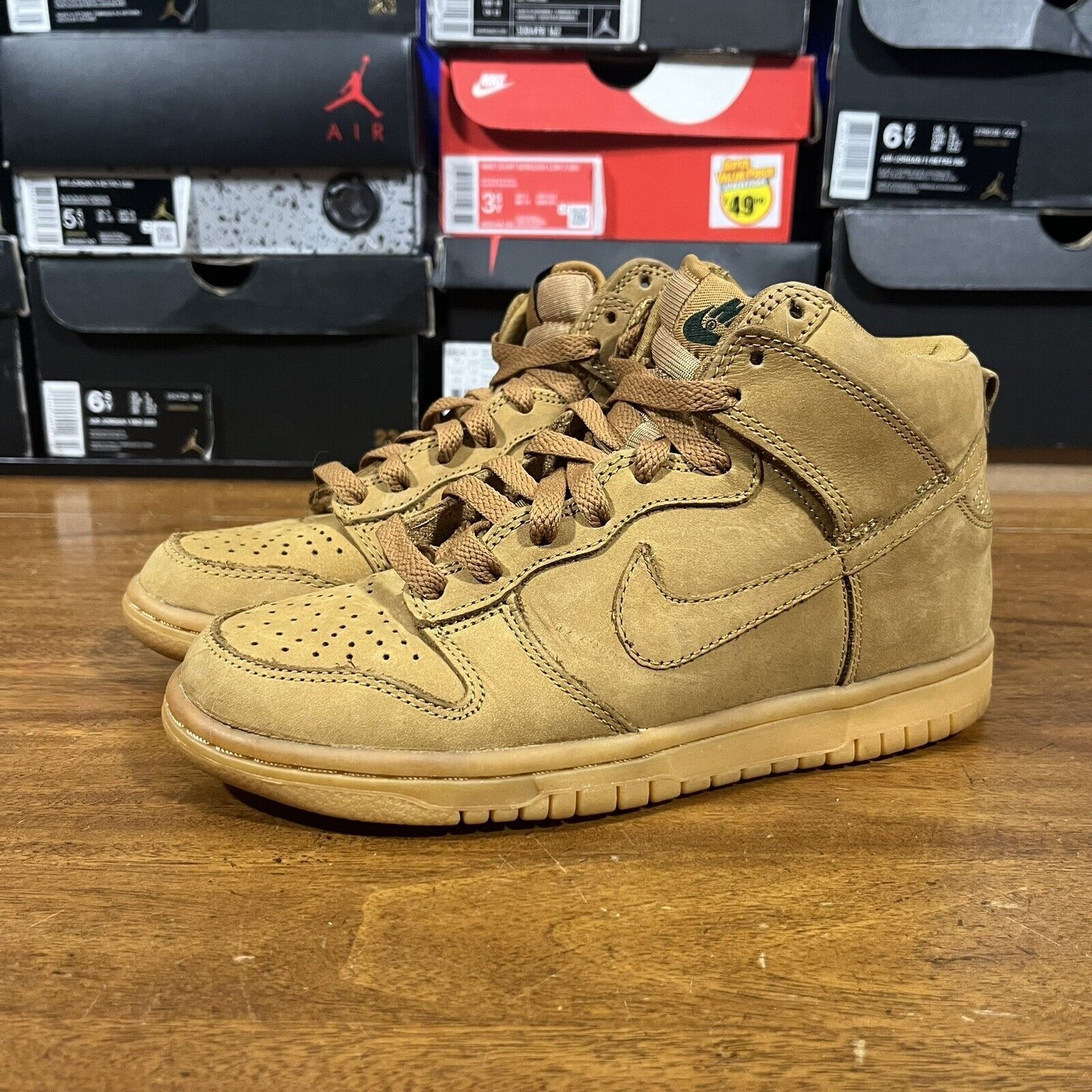 Nike Size 5.5 Women’s - Nike Dunk High Premium Brown Flax Suede Size US 5.5 / IT 35.5 - 1 Thumbnail