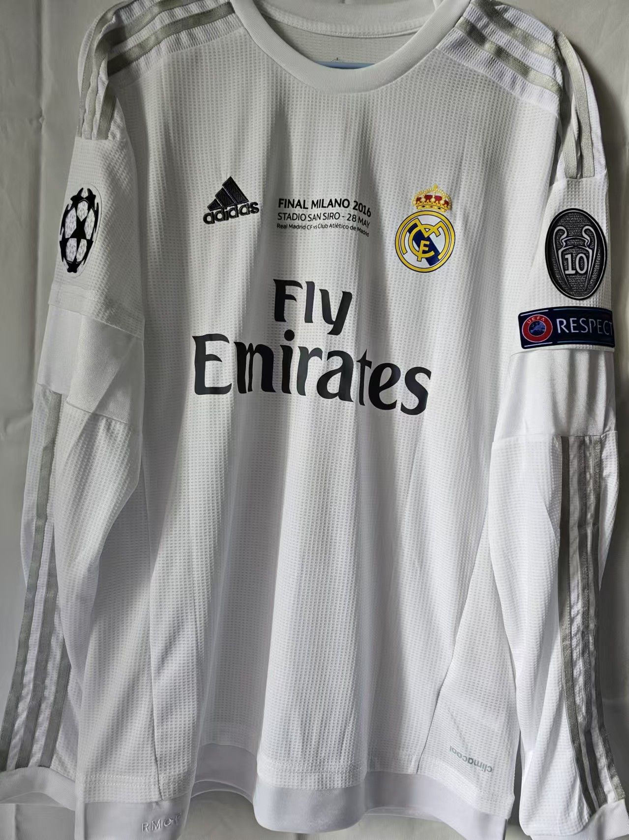 Other 2015 16 Real Madrid #7 Cristiano Ronaldo Jersey Home XL Size US XL / EU 56 / 4 - 2 Thumbnail