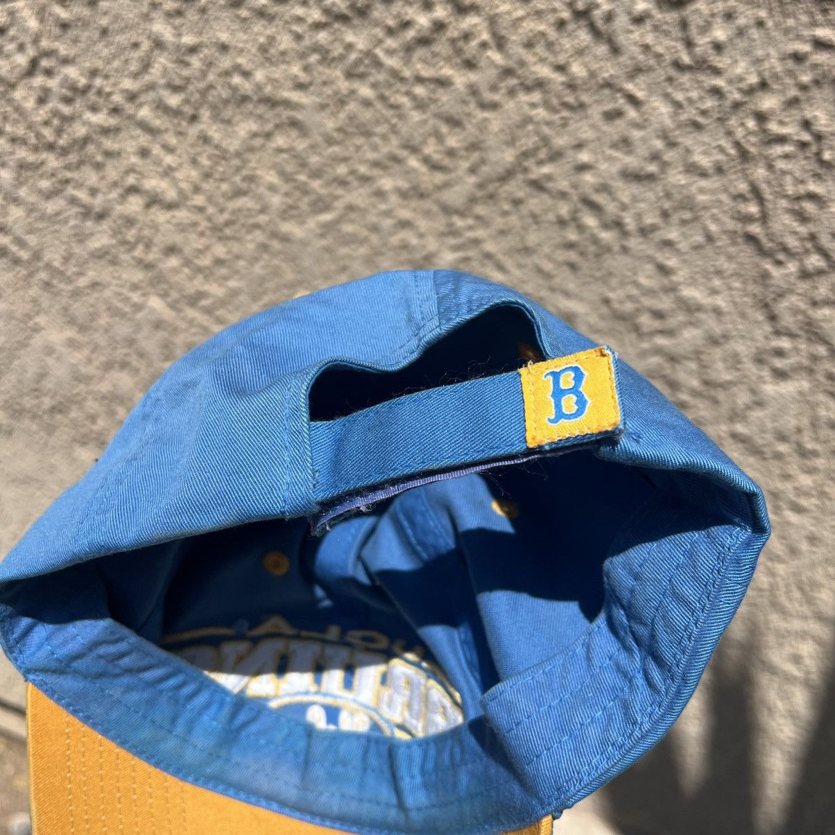NCAA × Vintage vintage captivating ucla bruins blue yellow velcro hat Size ONE SIZE - 5 Thumbnail