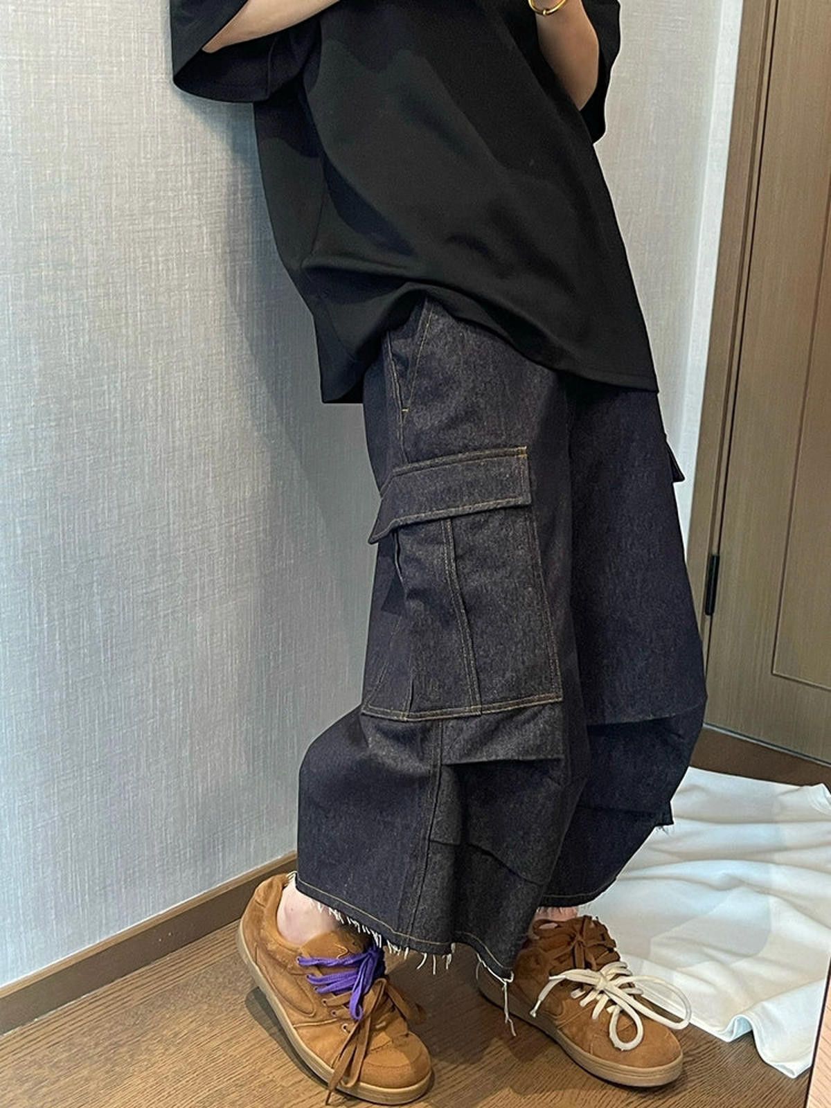 Vintage Dark Denim Baggy Cargo Jeans Size US 32 / EU 48 - 1 Thumbnail