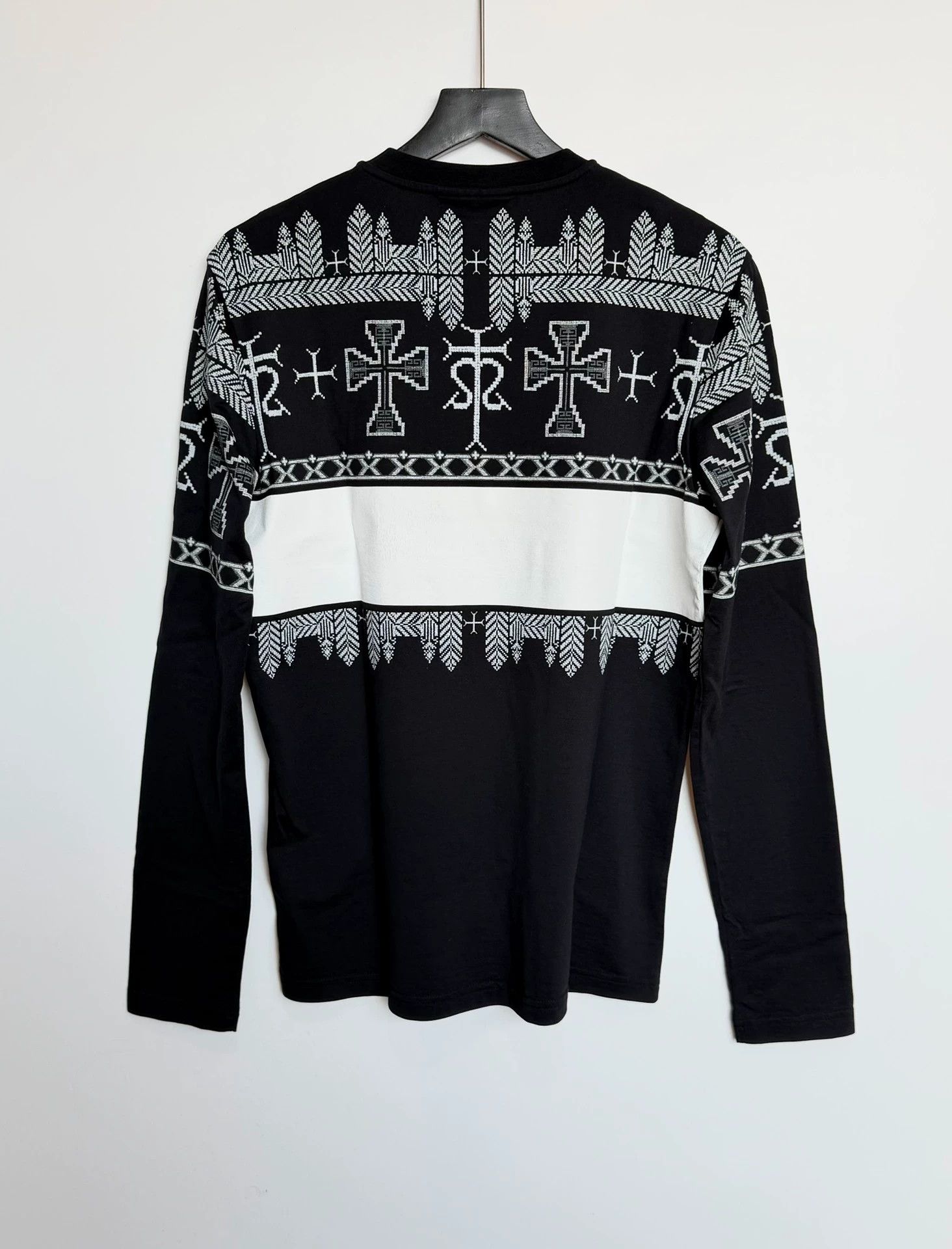 Givenchy Givenchy Cross Logo Long Sleeve Tee Kanye West Rare M Size US M / EU 48-50 / 2 - 3 Thumbnail