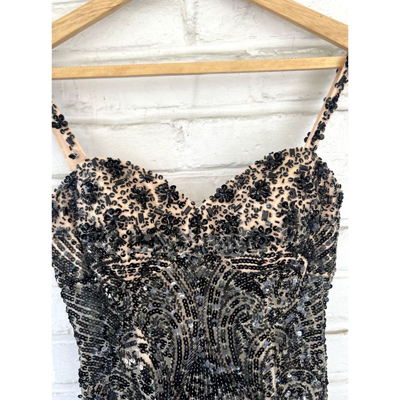 Vintage Jasz Couture Formal Mermaid Sleeveless Beaded Black Gown 4 - Red Carpet, Deep V-Neck, Lace Up, Long Dress, Women Size S / US 4 / IT 40 - 7 Thumbnail
