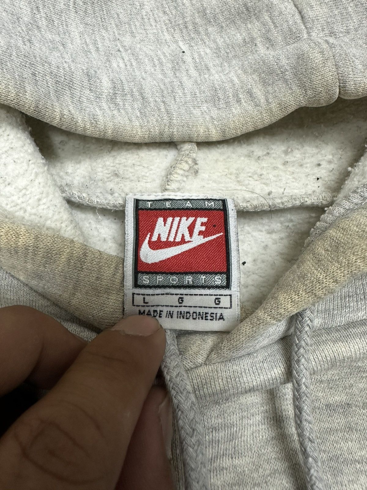 Nike Vintage 90s Nike Hoodie DUKE Center Logo Size US L / EU 52-54 / 3 - 7 Thumbnail