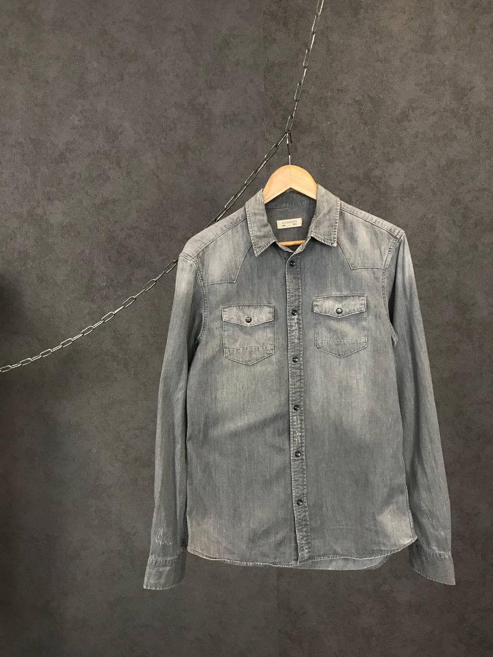 Allsaints Allsaints designer distressed denim shirt Size US S / EU 44-46 / 1 - 1 Thumbnail
