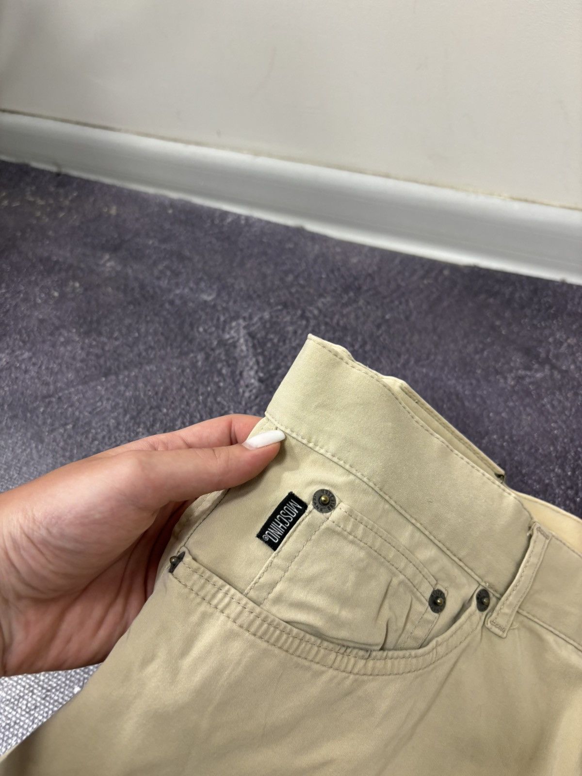 Moschino Vintage Moschino Jeans Casual Cream Luxury Shorts Size US 36 / EU 52 - 11 Thumbnail